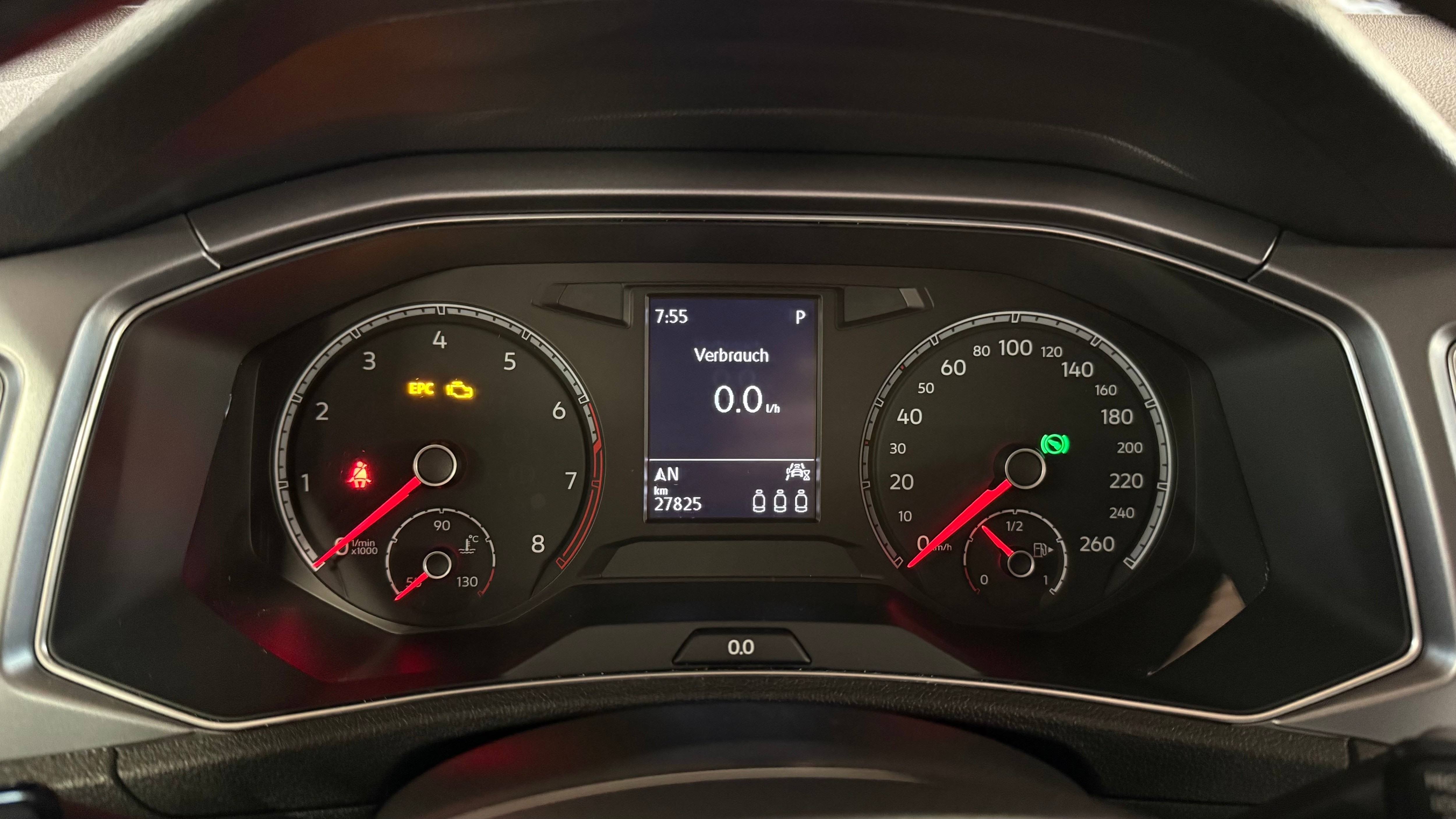 T-Roc 1.5 TSI Active DSG Navi ACC AHK 2xKlima LM