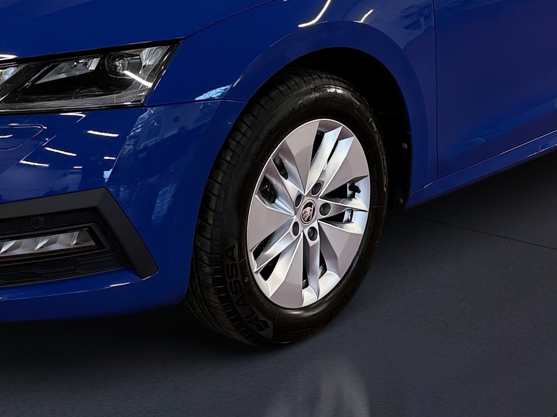 Octavia Combi 2.0 TDI Ambition DSG LED Navi ACC AHK PDC