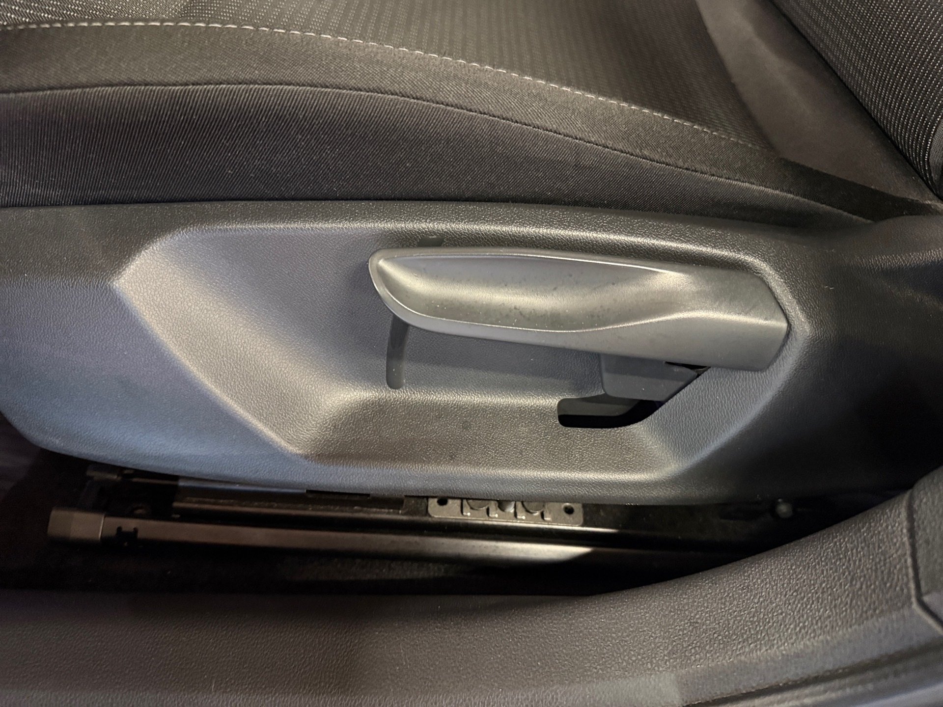 Octavia Combi 2.0 TDI Ambition DSG LED Navi ACC AHK PDC