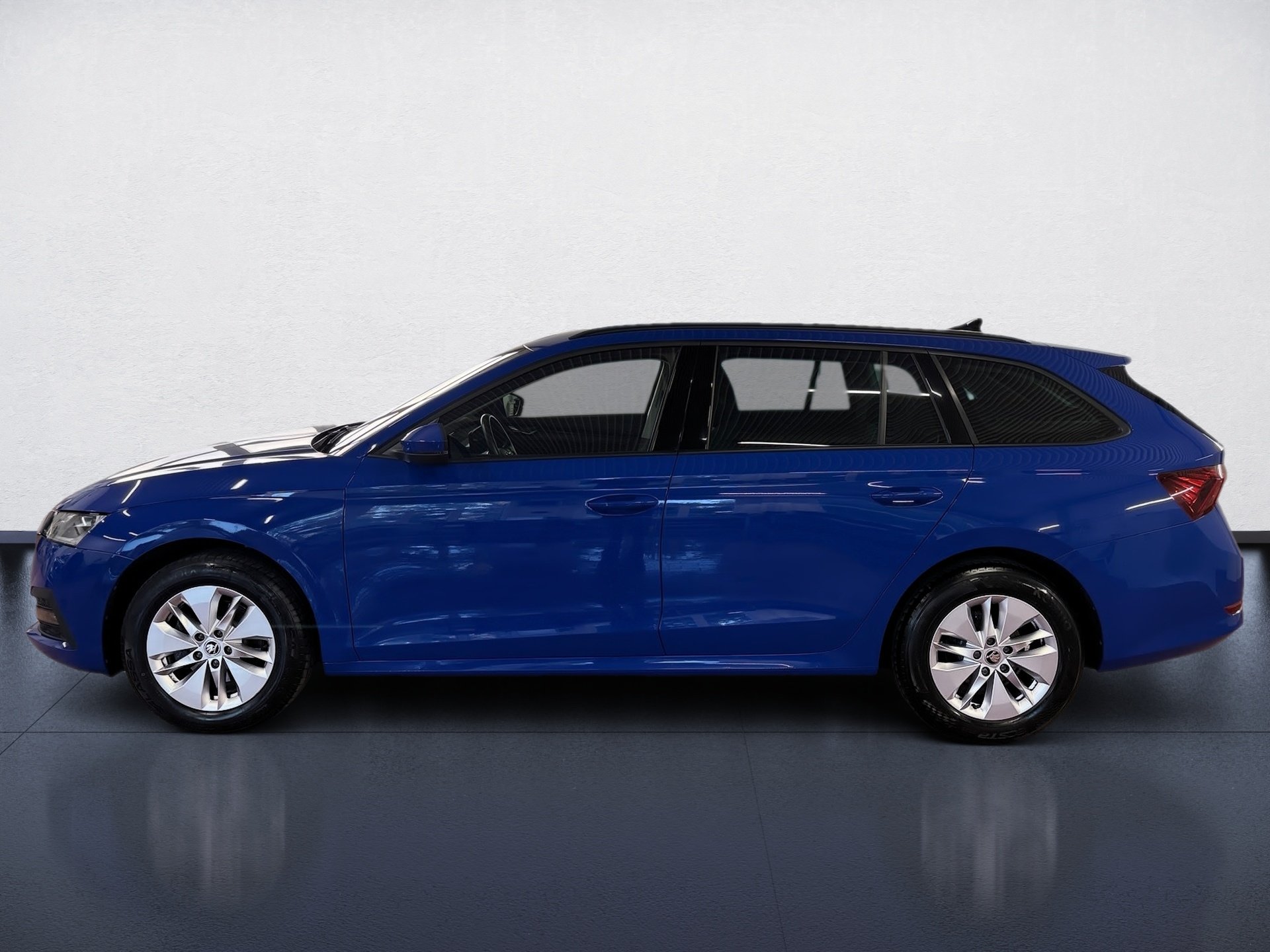 Octavia Combi 2.0 TDI Ambition DSG LED Navi ACC AHK PDC