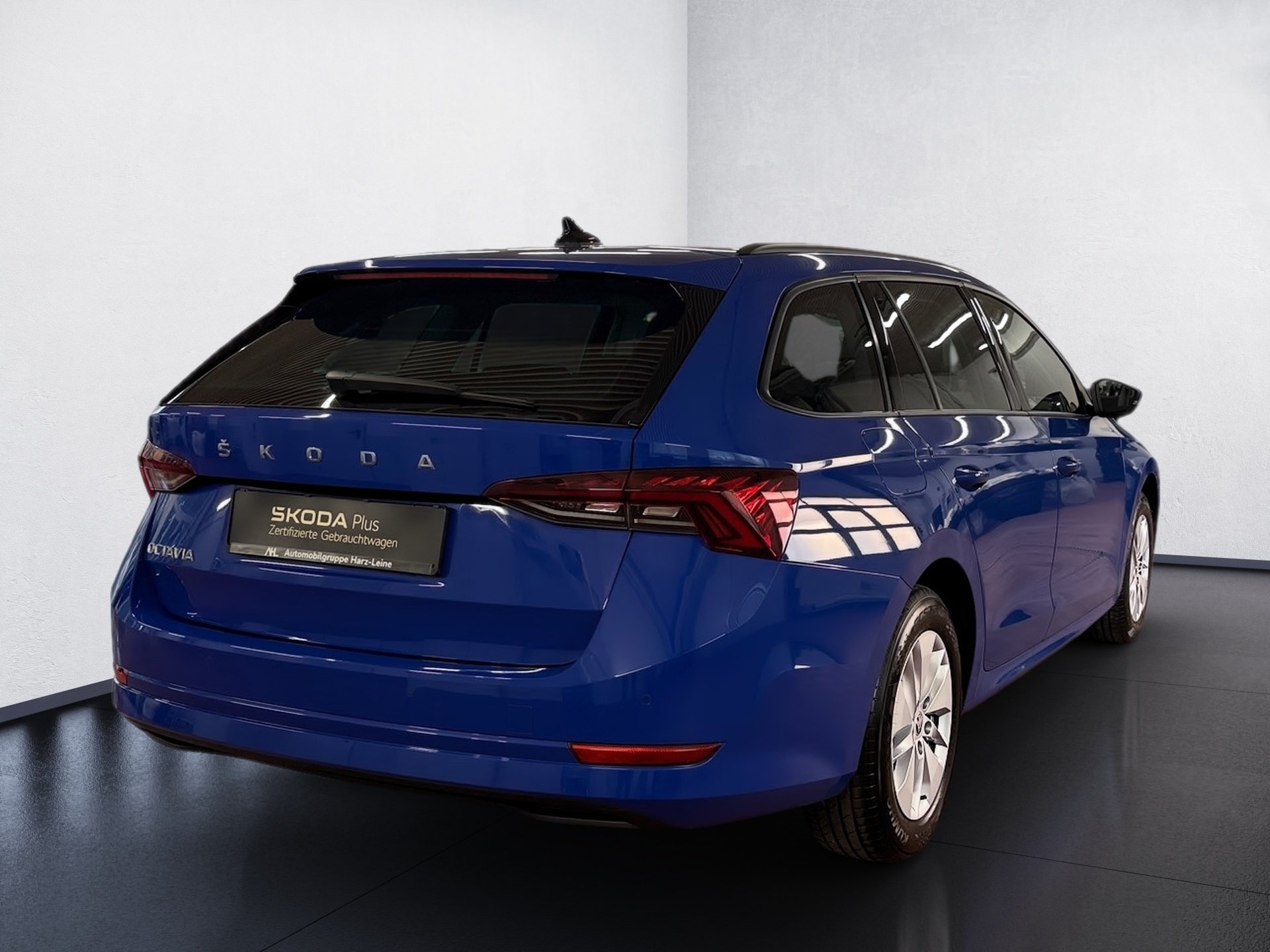 Octavia Combi 2.0 TDI Ambition DSG LED Navi ACC AHK PDC