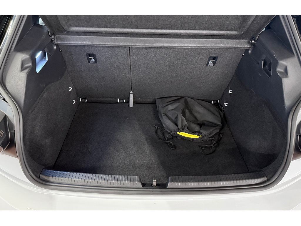 ID.3 Pro LED Navi ACC PDC SHZ ACC AUT KlimaA LED