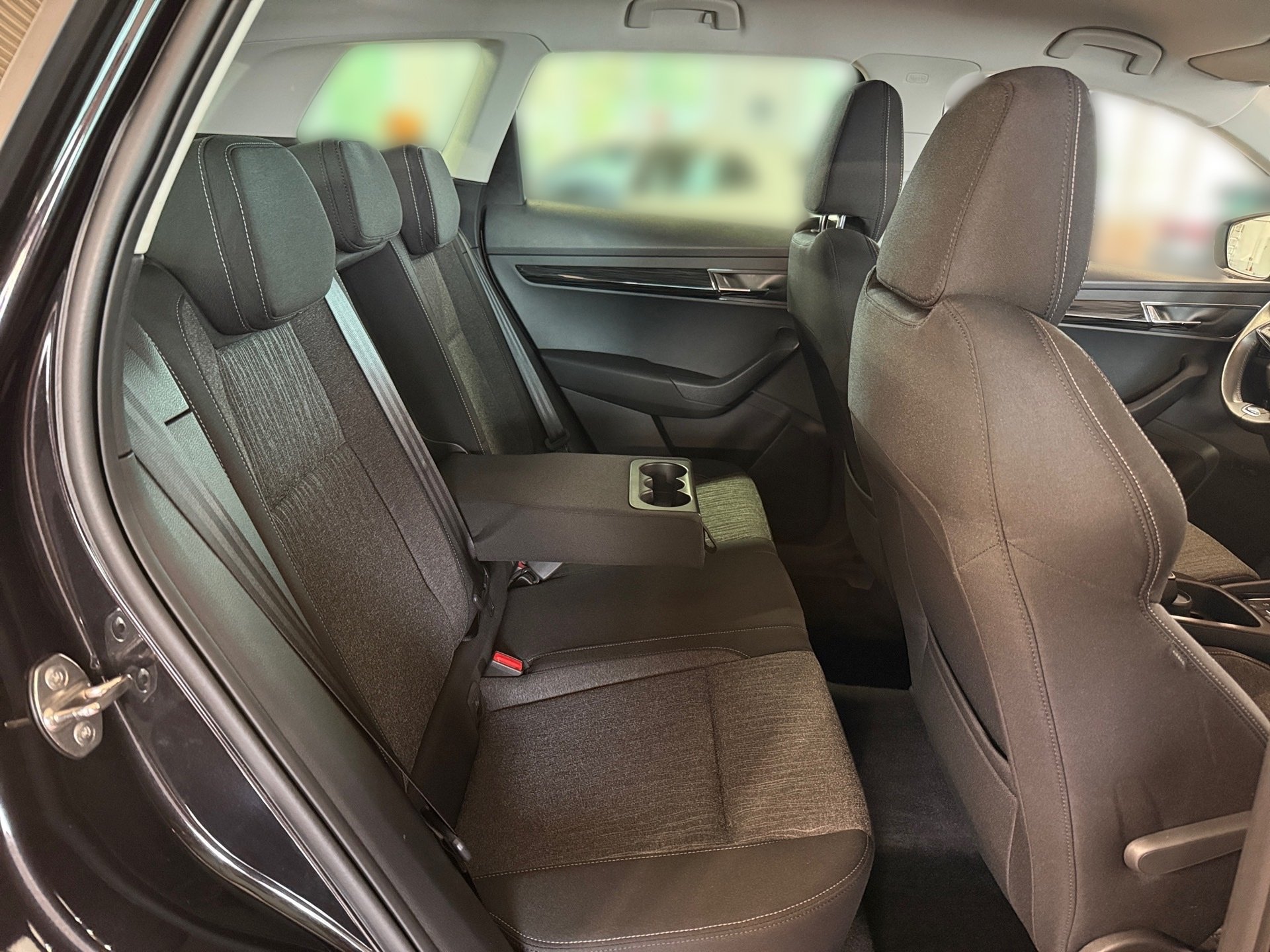 Karoq Style 2.0 TDI Style 4x4 DSG LED Navi ACC AHK