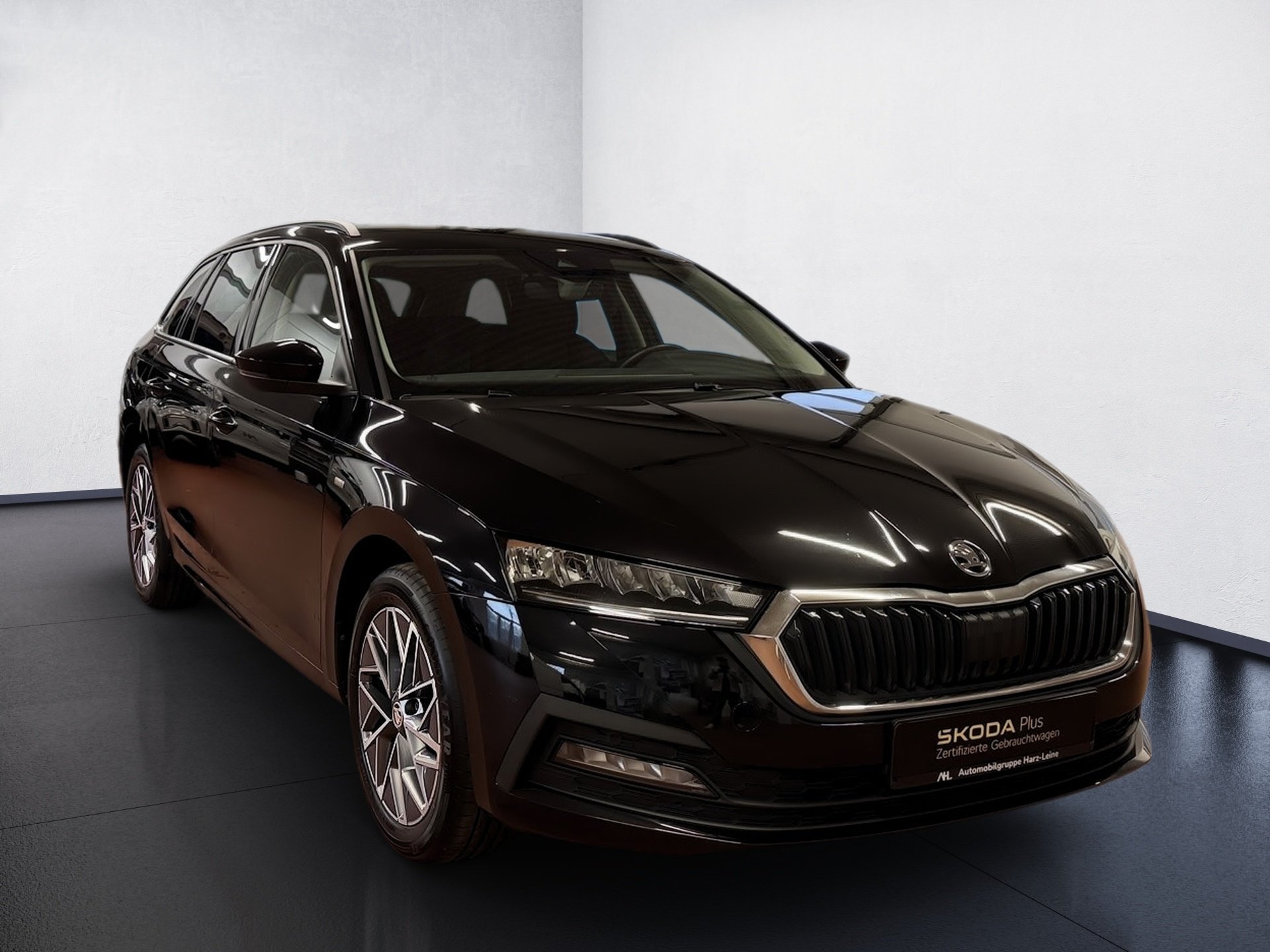 Octavia Combi 2.0 TDI Ambition DSG LED Navi ACC AHK