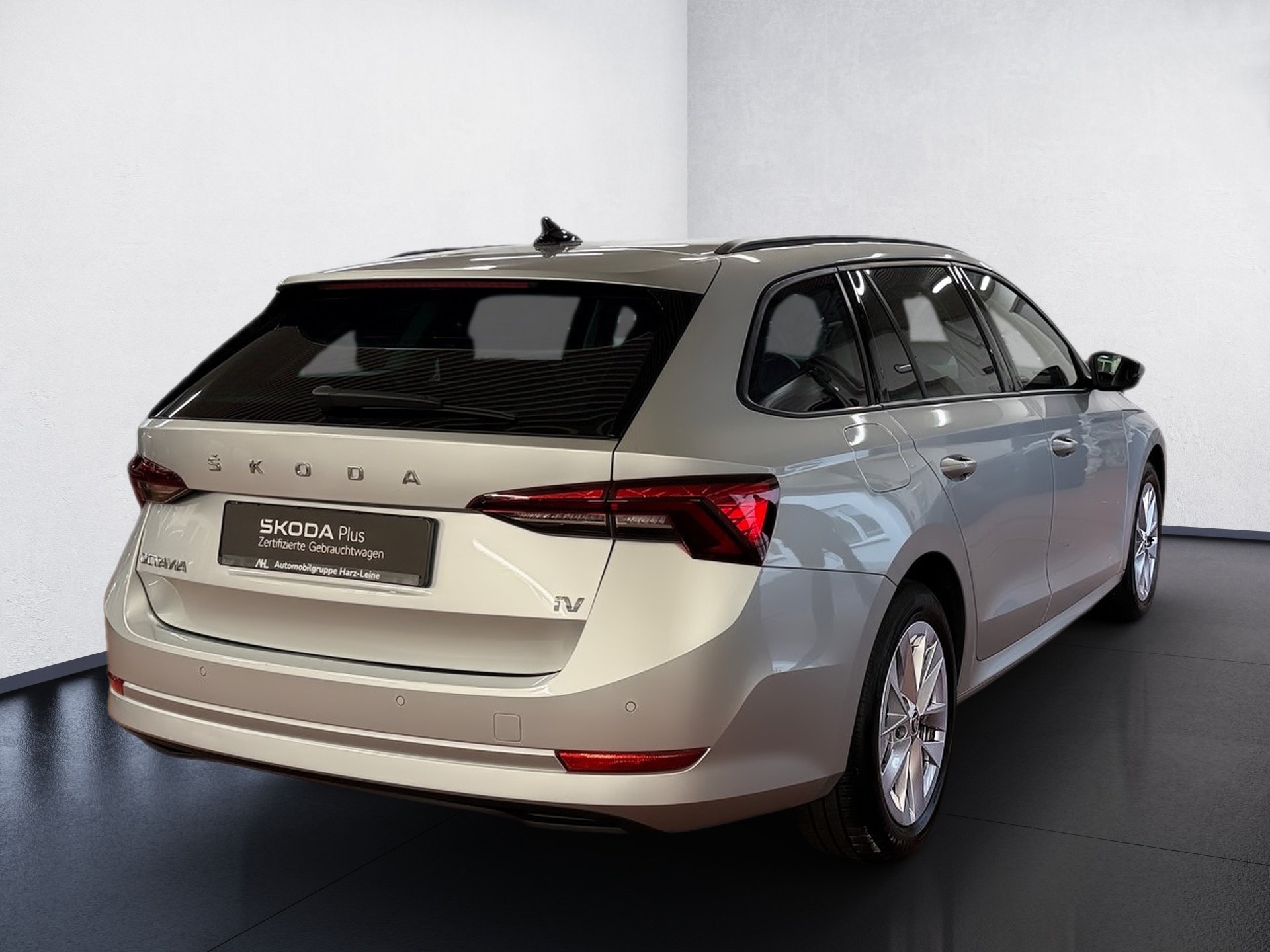 Octavia Combi 1.4 TSI iV Ambition DSG LED Navi SHZ