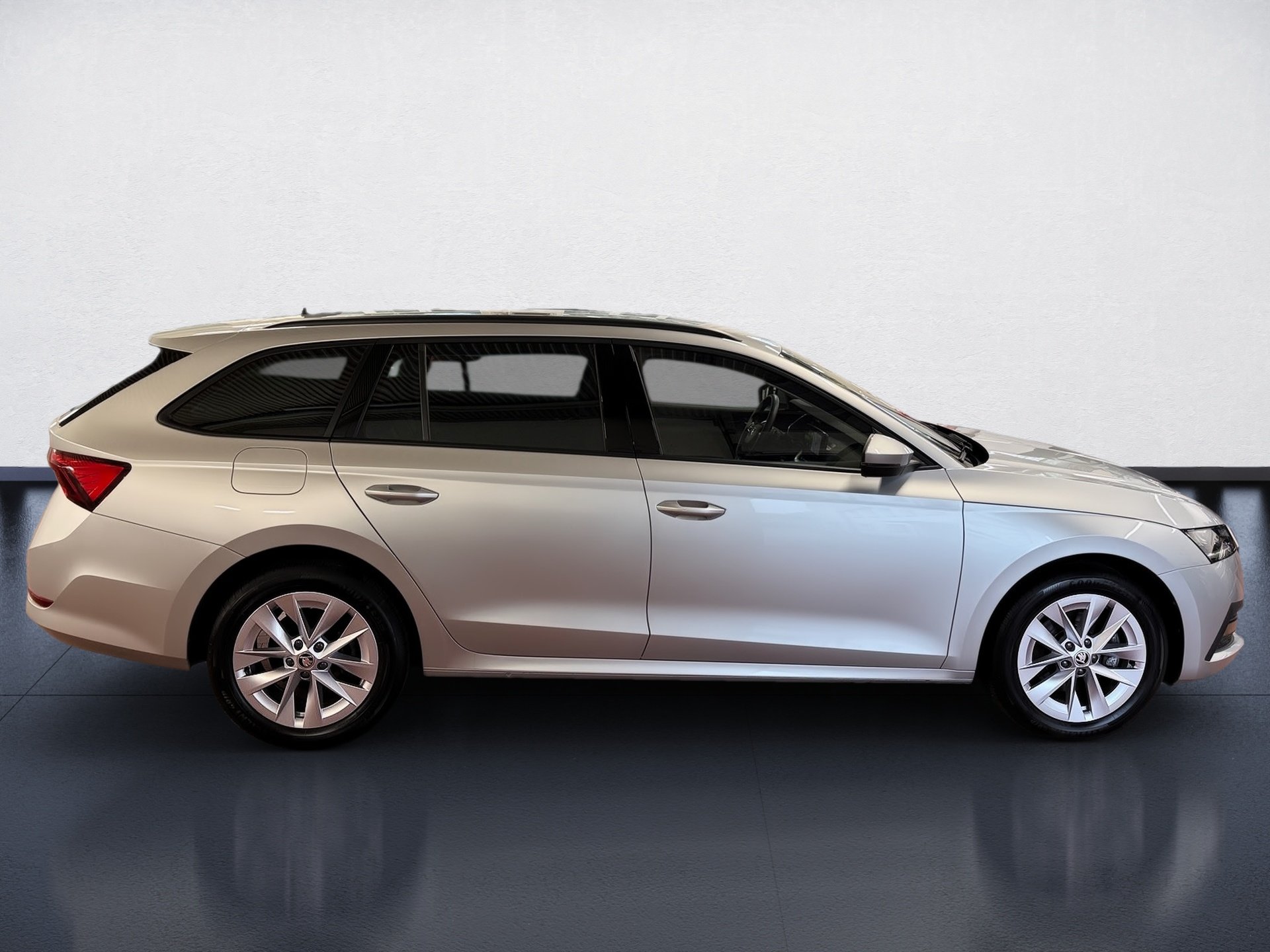 Octavia Combi 1.4 TSI iV Ambition DSG LED Navi SHZ