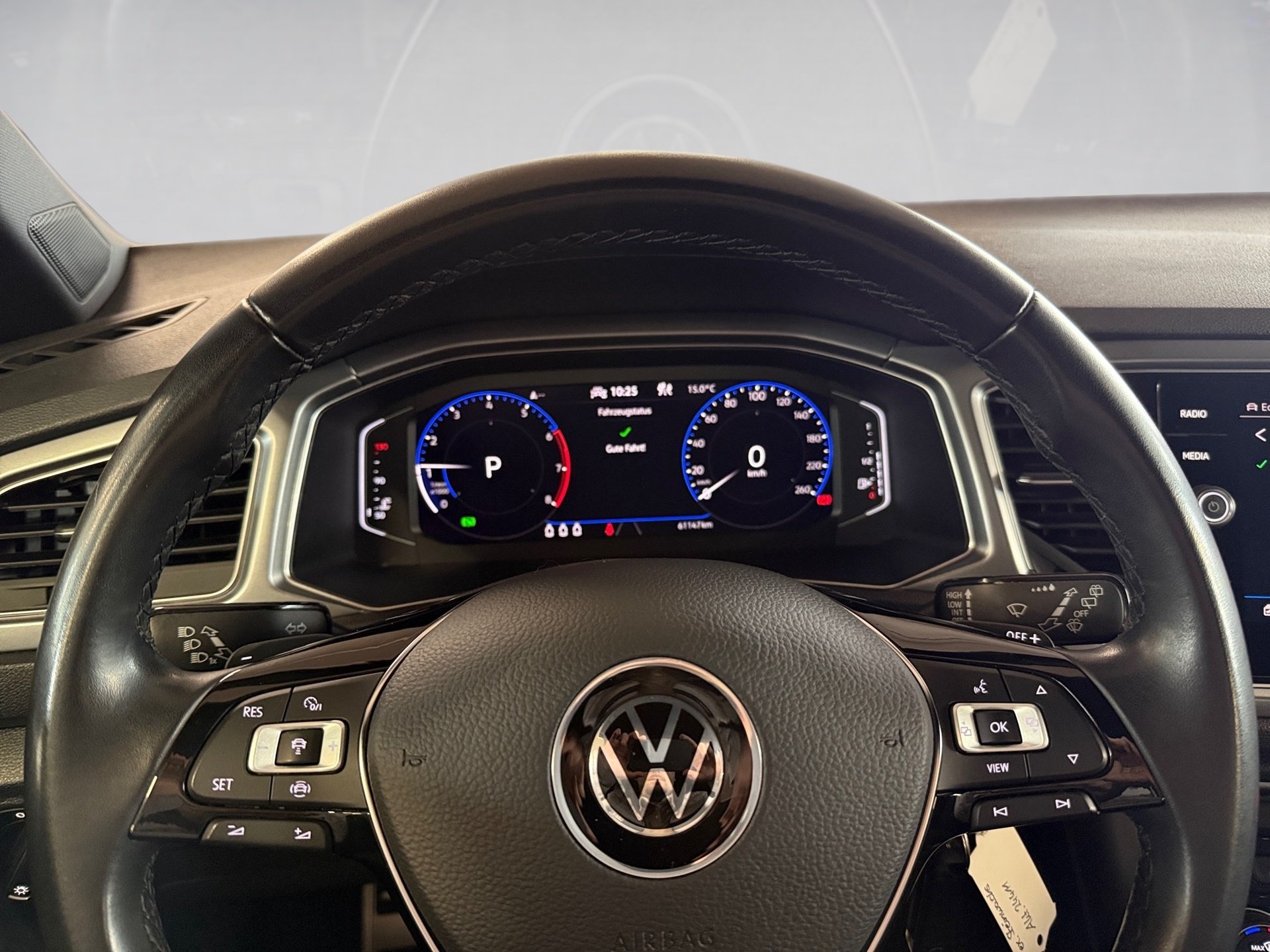 T-Roc 1.5 TSI Active DSG LED Navi ACC RFK ACC LM