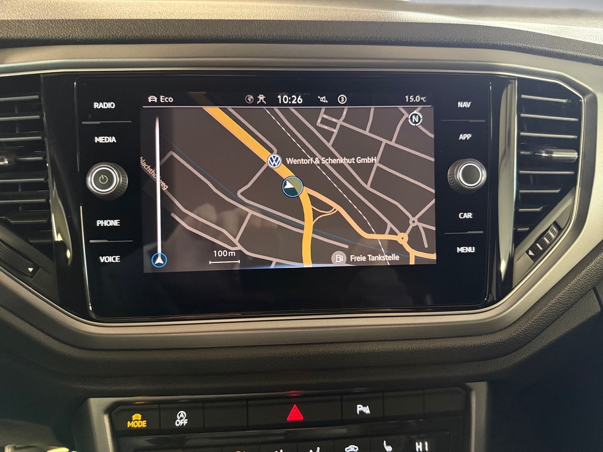 T-Roc 1.5 TSI Active DSG LED Navi ACC RFK ACC LM