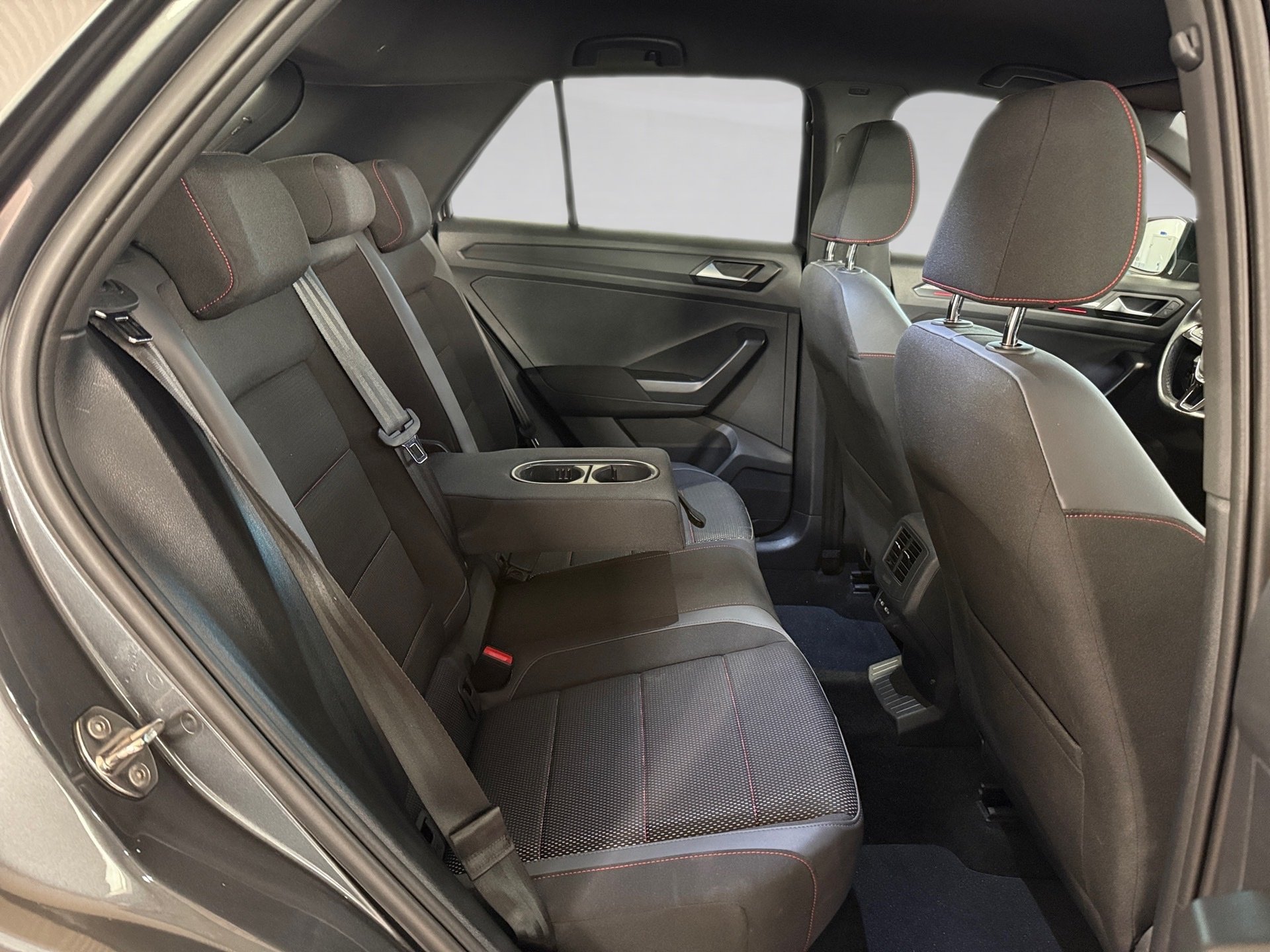 T-Roc 1.5 TSI Sport DSG Navi ACC PDC SHZ 2xKlima