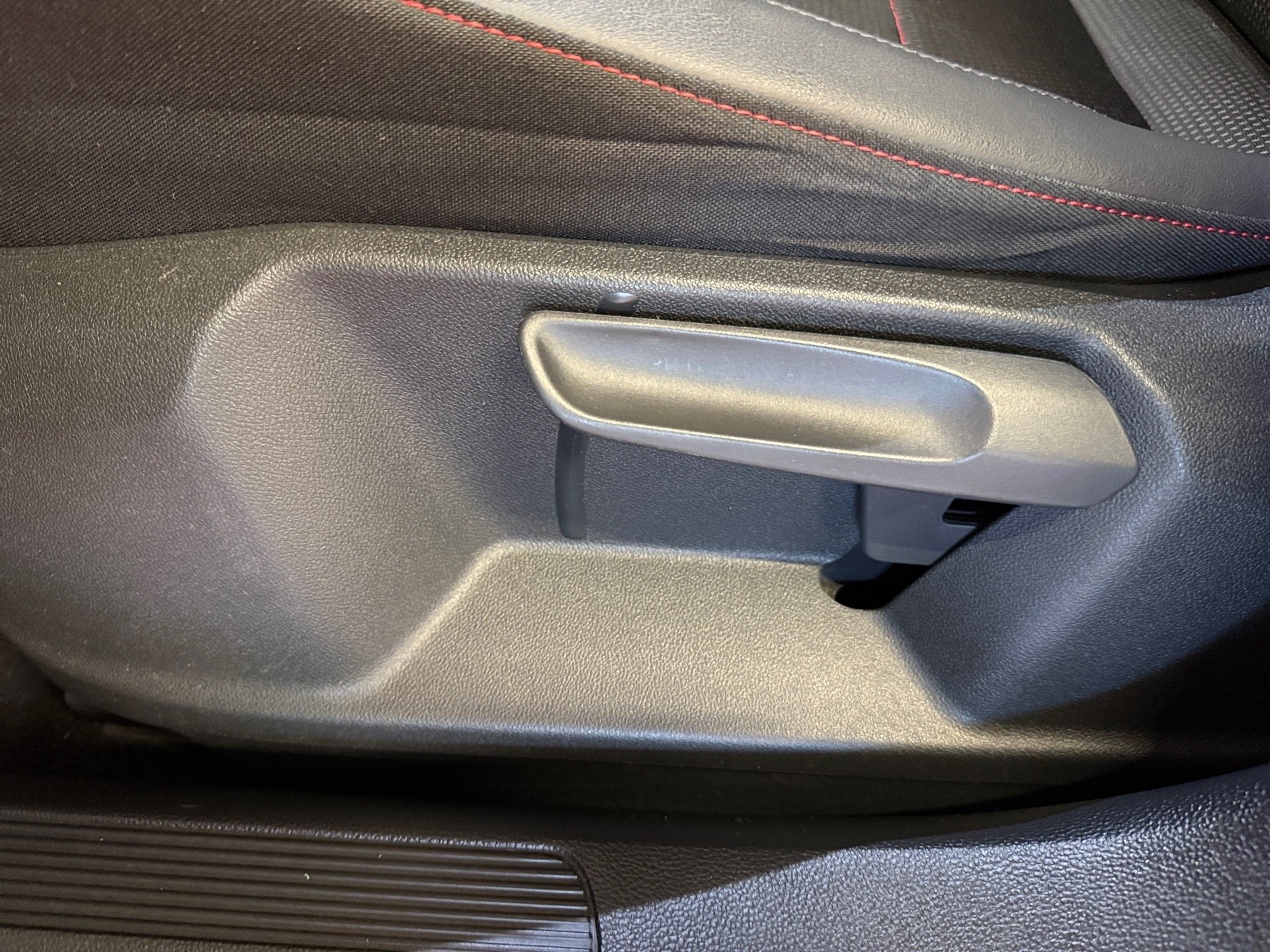 T-Roc 1.5 TSI Sport DSG Navi ACC PDC SHZ 2xKlima