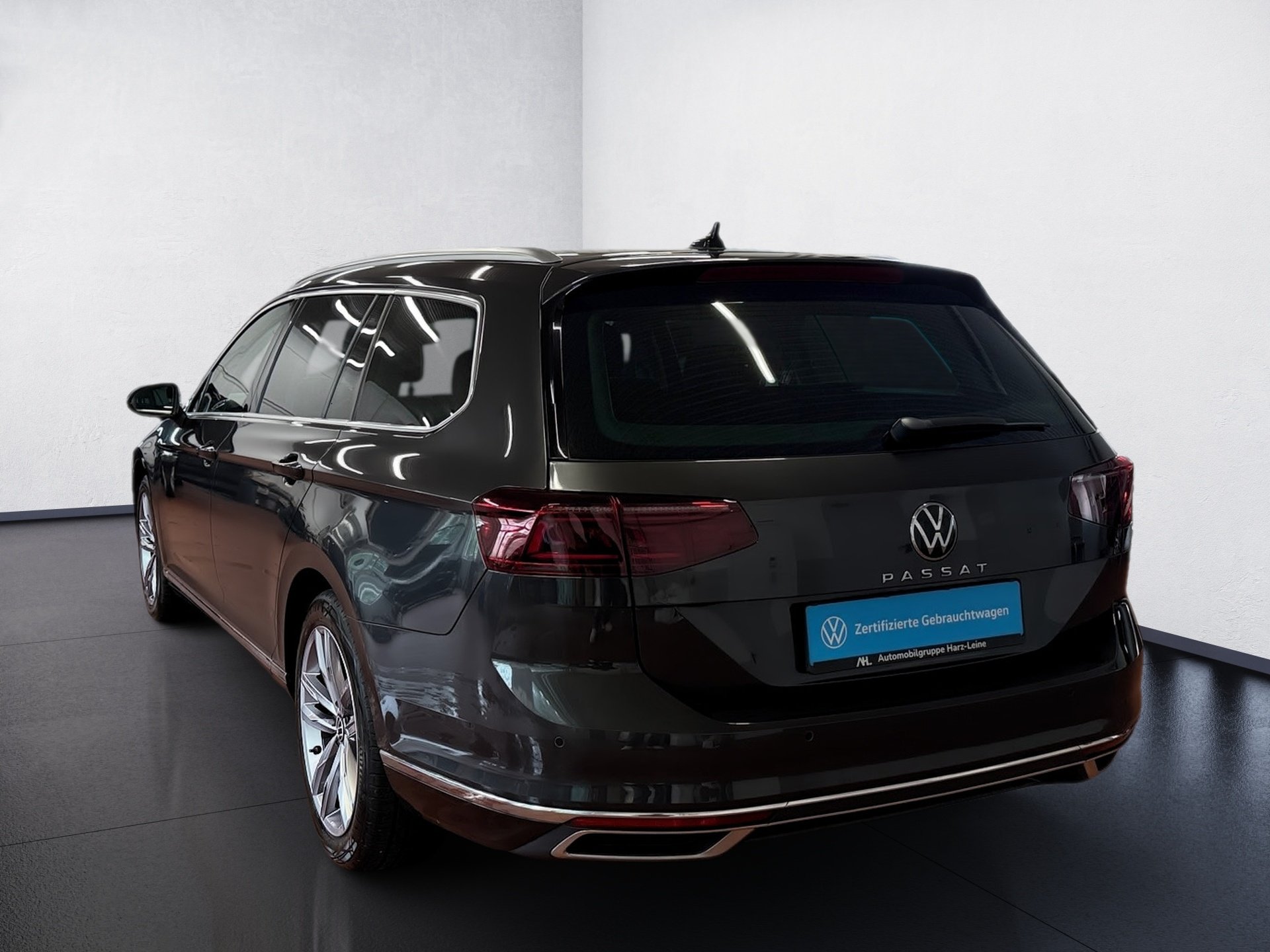 Passat Variant 2.0 TDI Elegance DSG Matrix Navi ACC AHK
