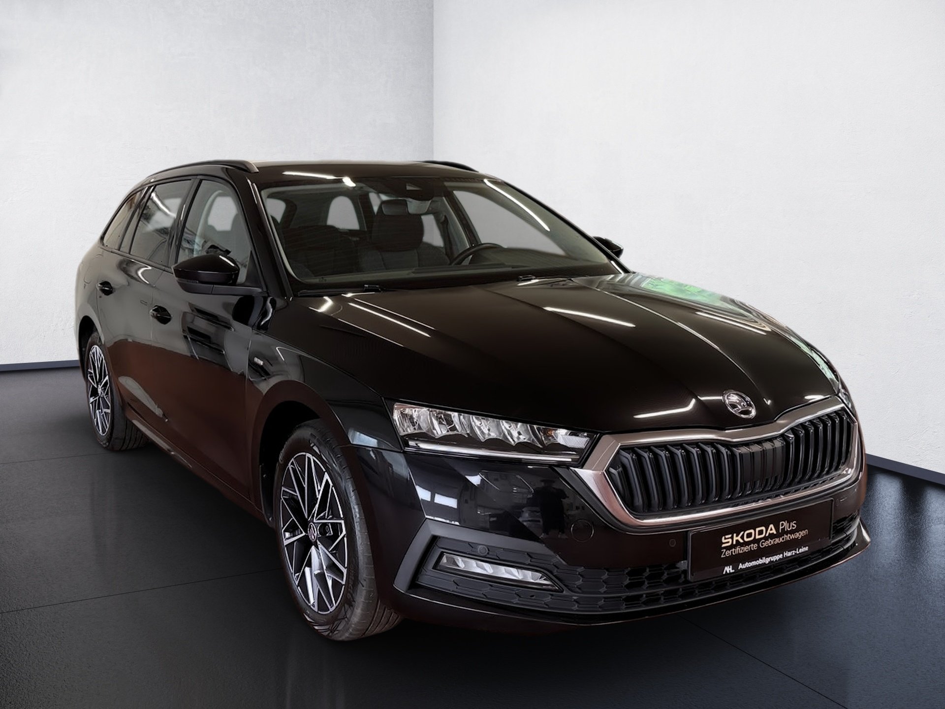 Octavia Combi 2.0 TDI Clever LED Navi ACC AHK PDC