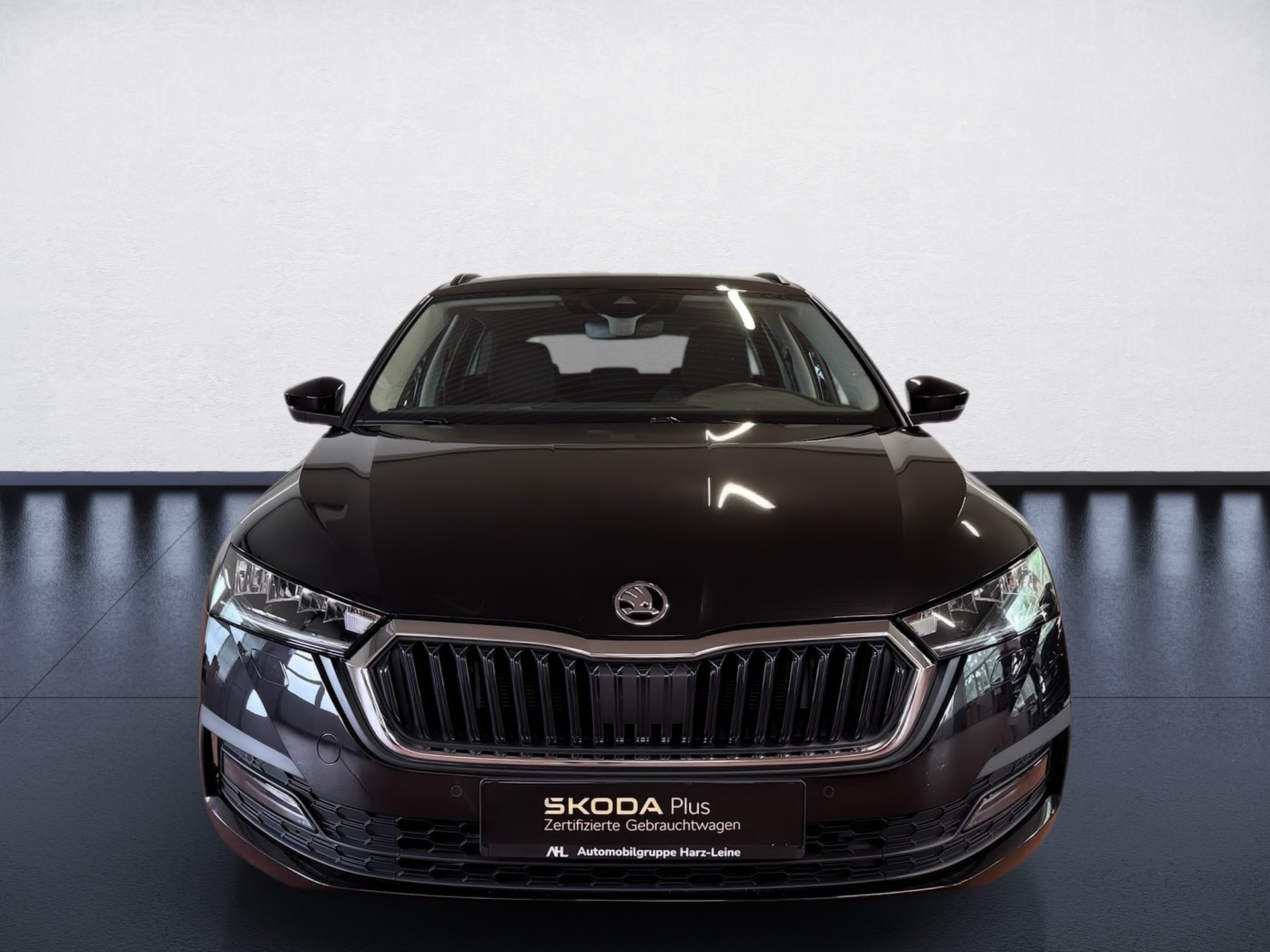 Octavia Combi 2.0 TDI Clever LED Navi ACC AHK PDC