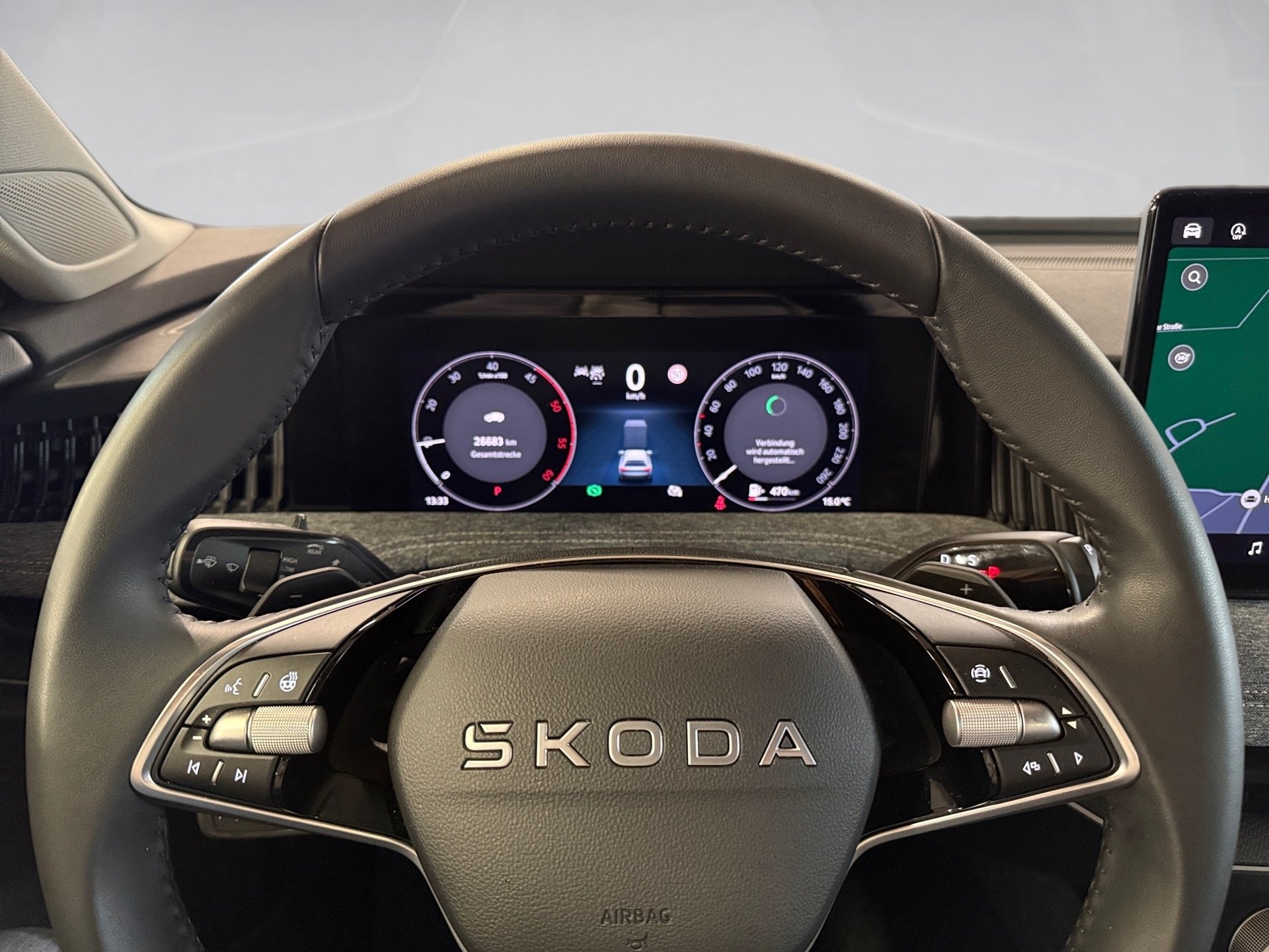 Superb Combi 2.0 TDI Selection DSG Matrix AHK Navi HuD ACC Keyless