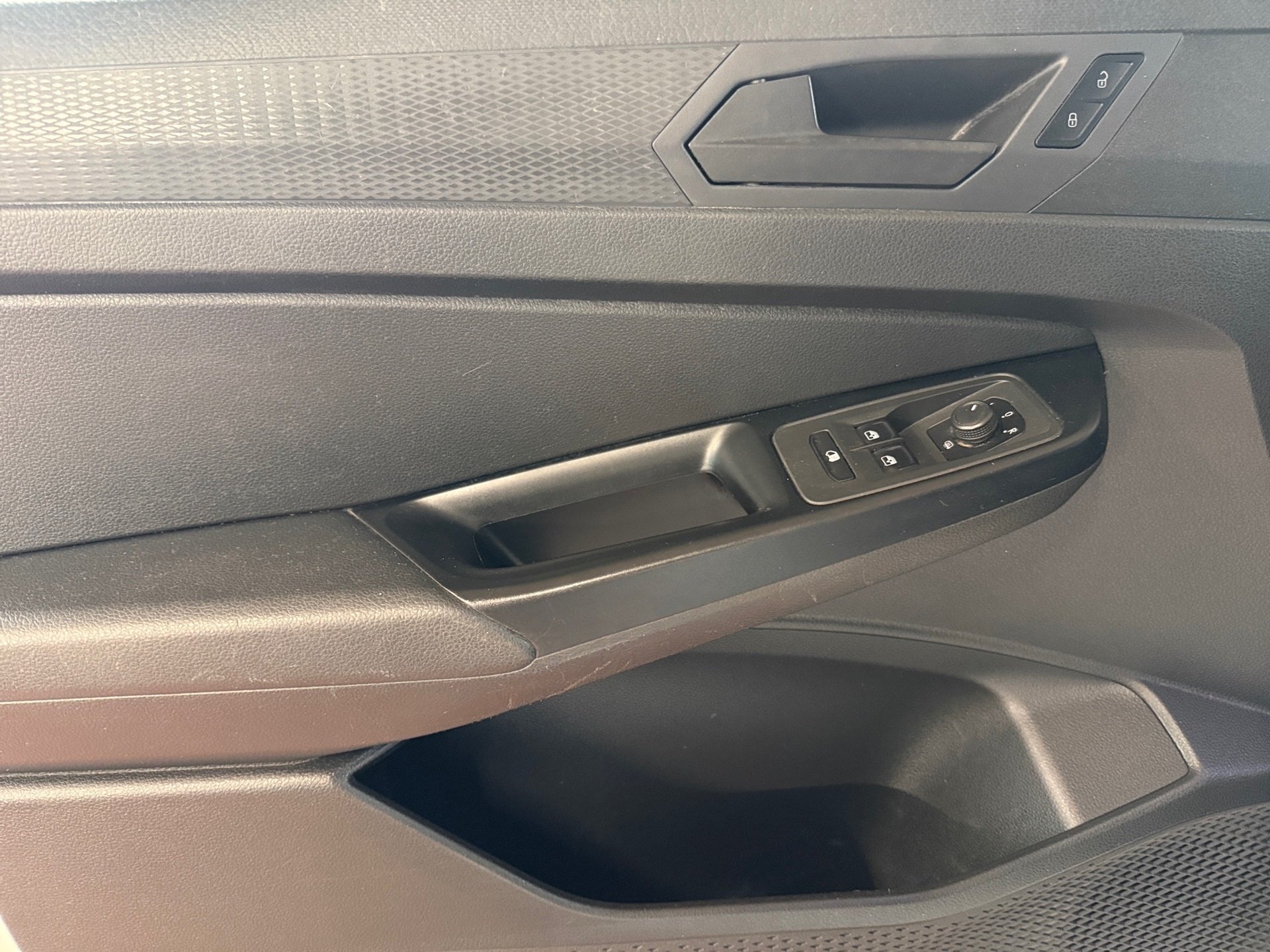 Caddy Cargo 2.0 TDI Klima AHK SHZ Bluetooth AHK