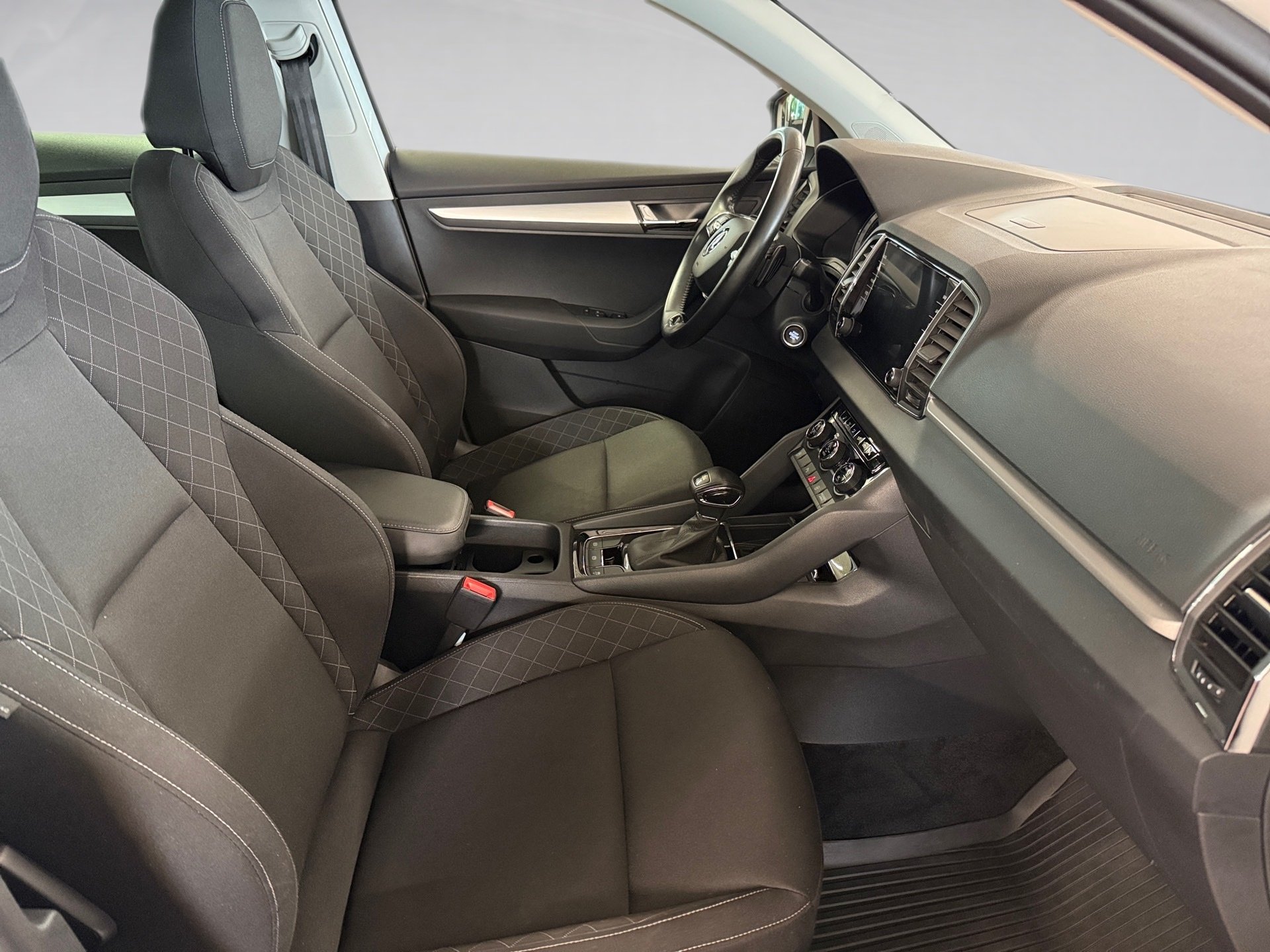 Karoq 2.0 TDI Ambition 4x4 DSG LED Navi ACC AHK