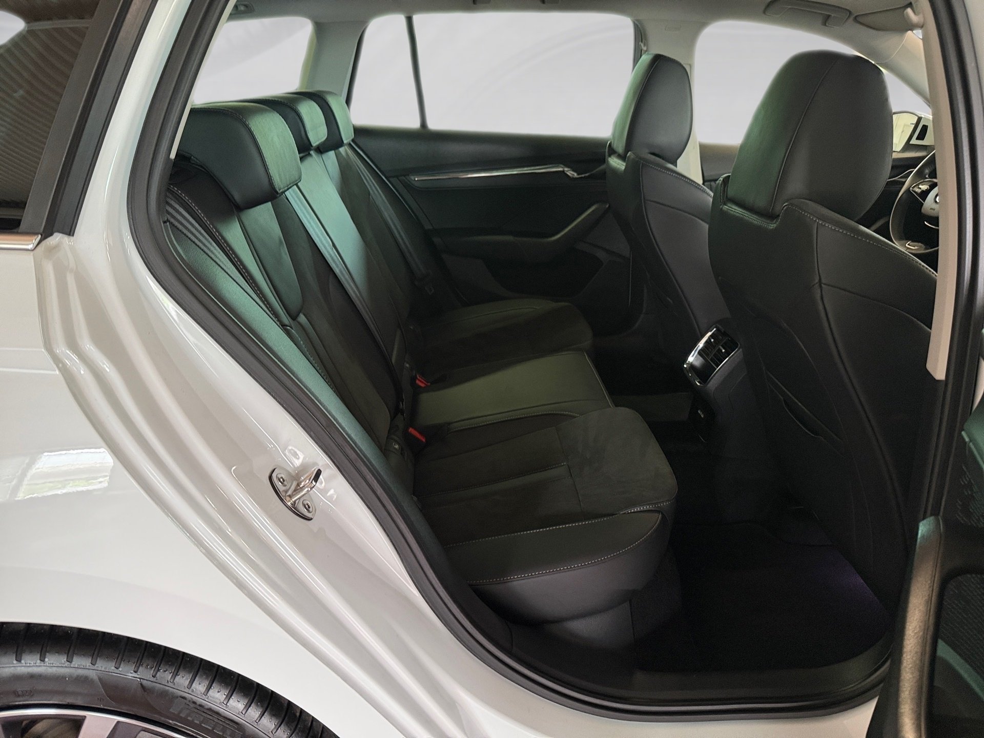 Octavia Combi 1.5 TSI e-TEC Style DSG LED Navi ACC HuD Pano