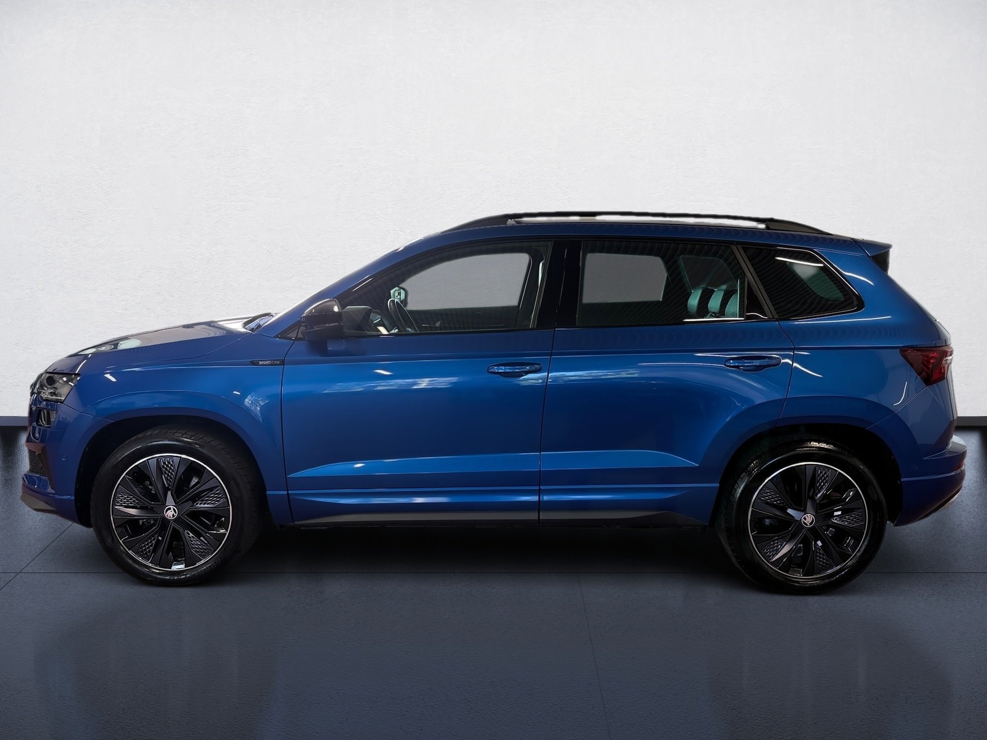 Karoq 2.0 TSI Sportline 4x4 DSG Matrix Pano AHK Standhzg.