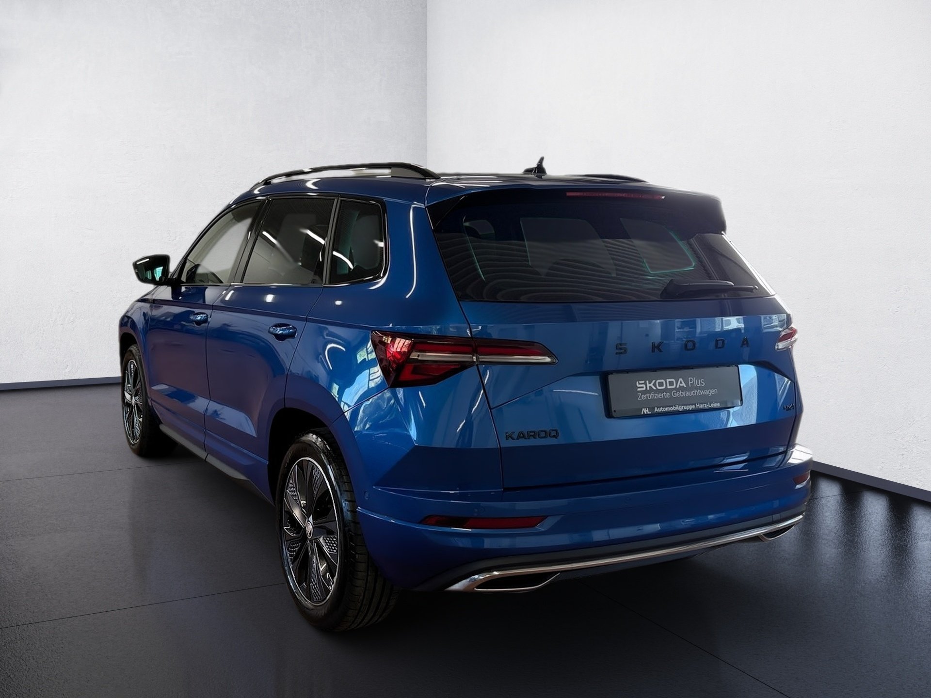 Karoq 2.0 TSI Sportline 4x4 DSG Matrix Pano AHK Standhzg.