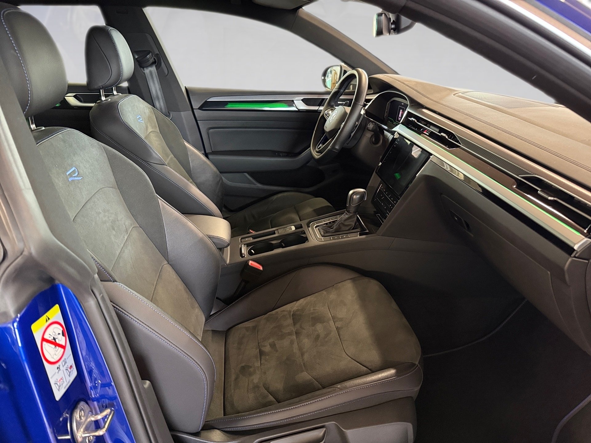 Arteon Shootingbrake R 2.0 TSI 4M DSG Matrix Navi AHK ACC