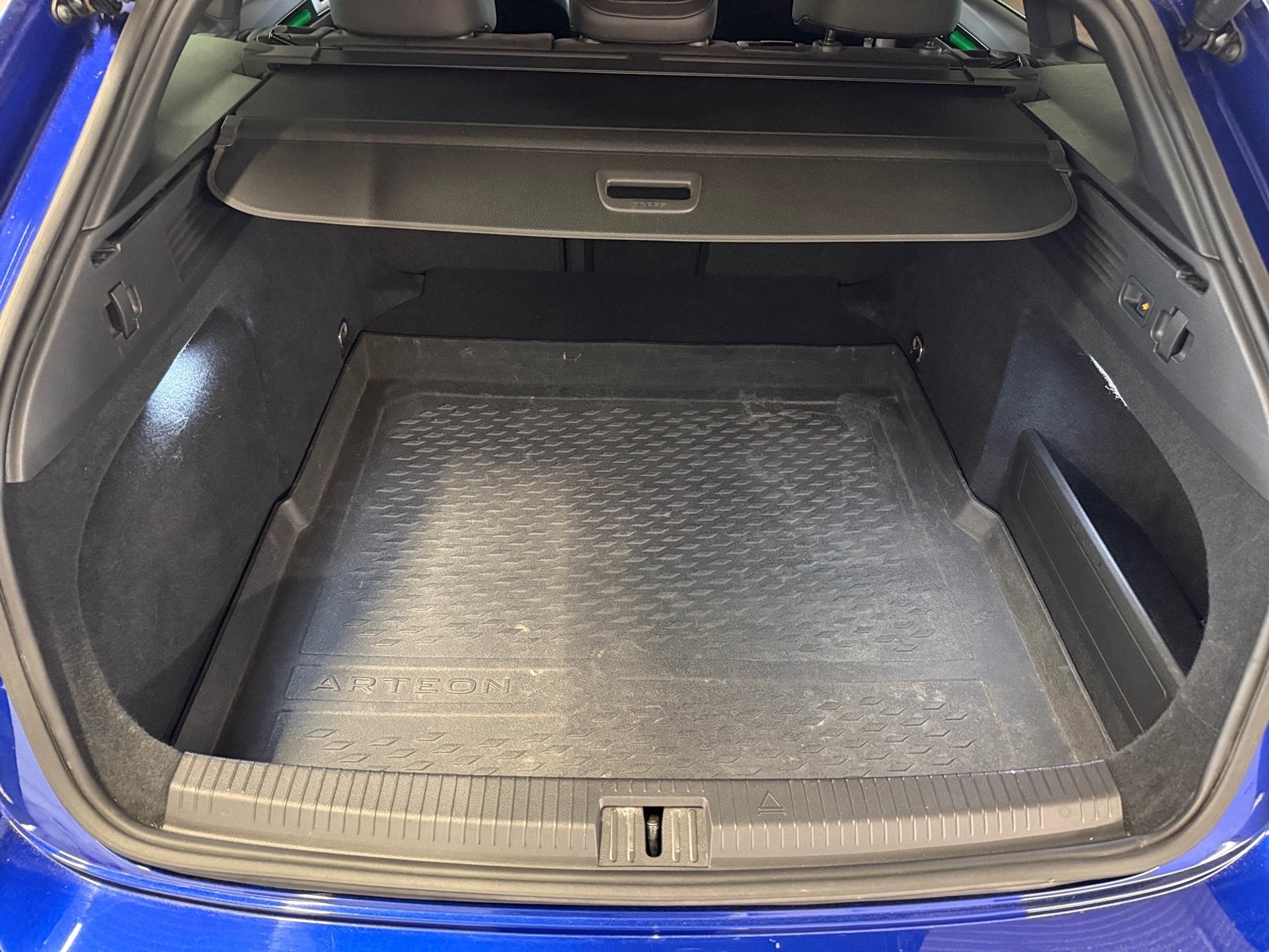 Arteon Shootingbrake R 2.0 TSI 4M DSG Matrix Navi AHK ACC