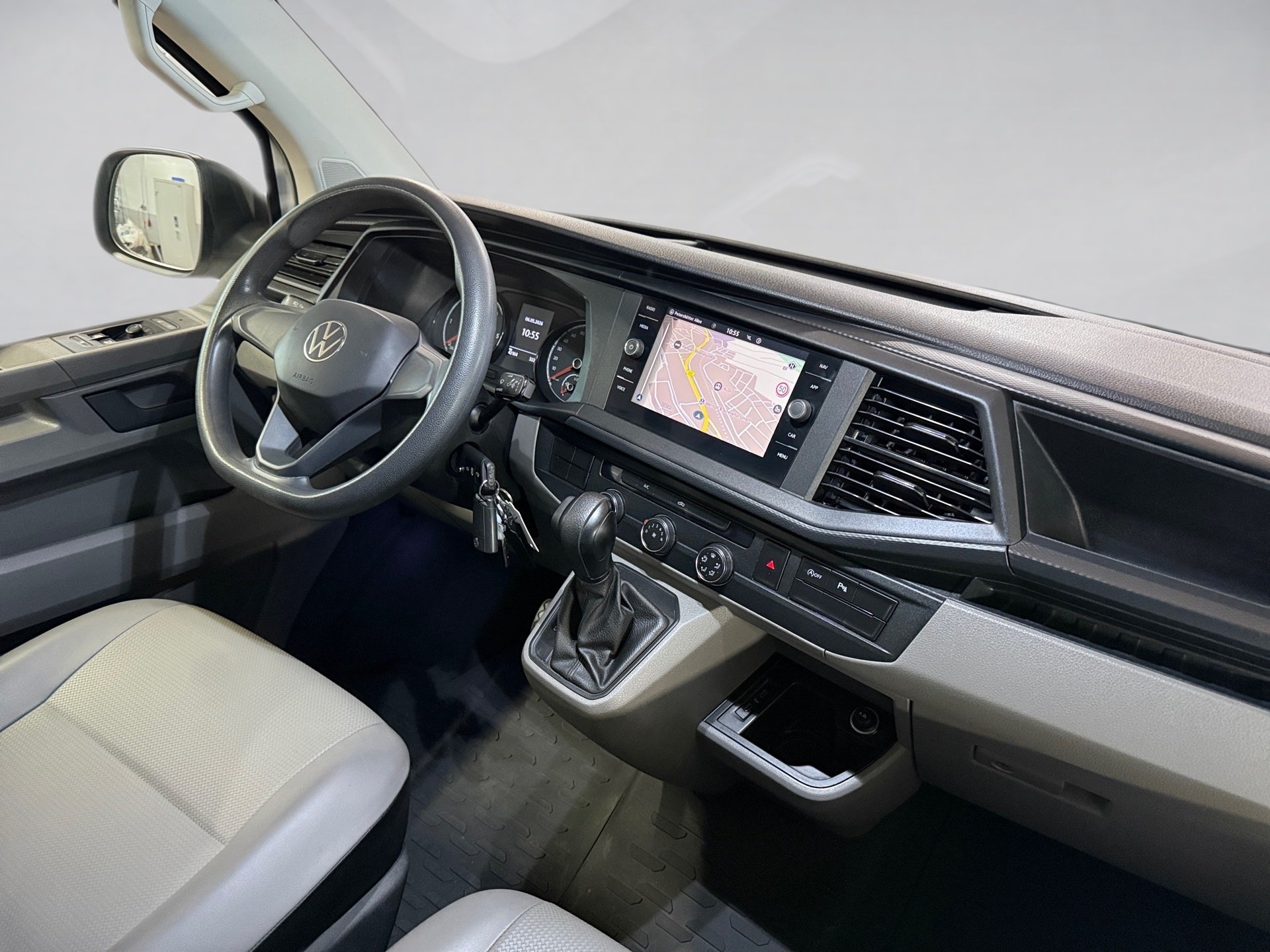 T6.1 Kastenwagen 2.0 TDI DSG Klima Navi PDC