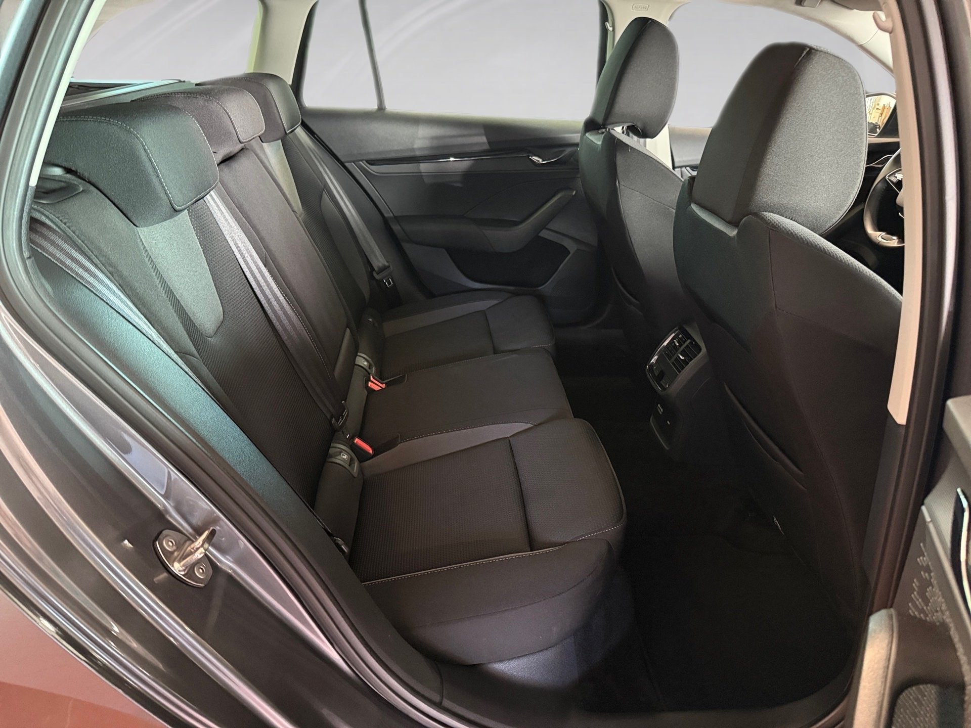 Octavia Combi 2.0 TDI Ambition 4x4 DSG LED Navi PDC