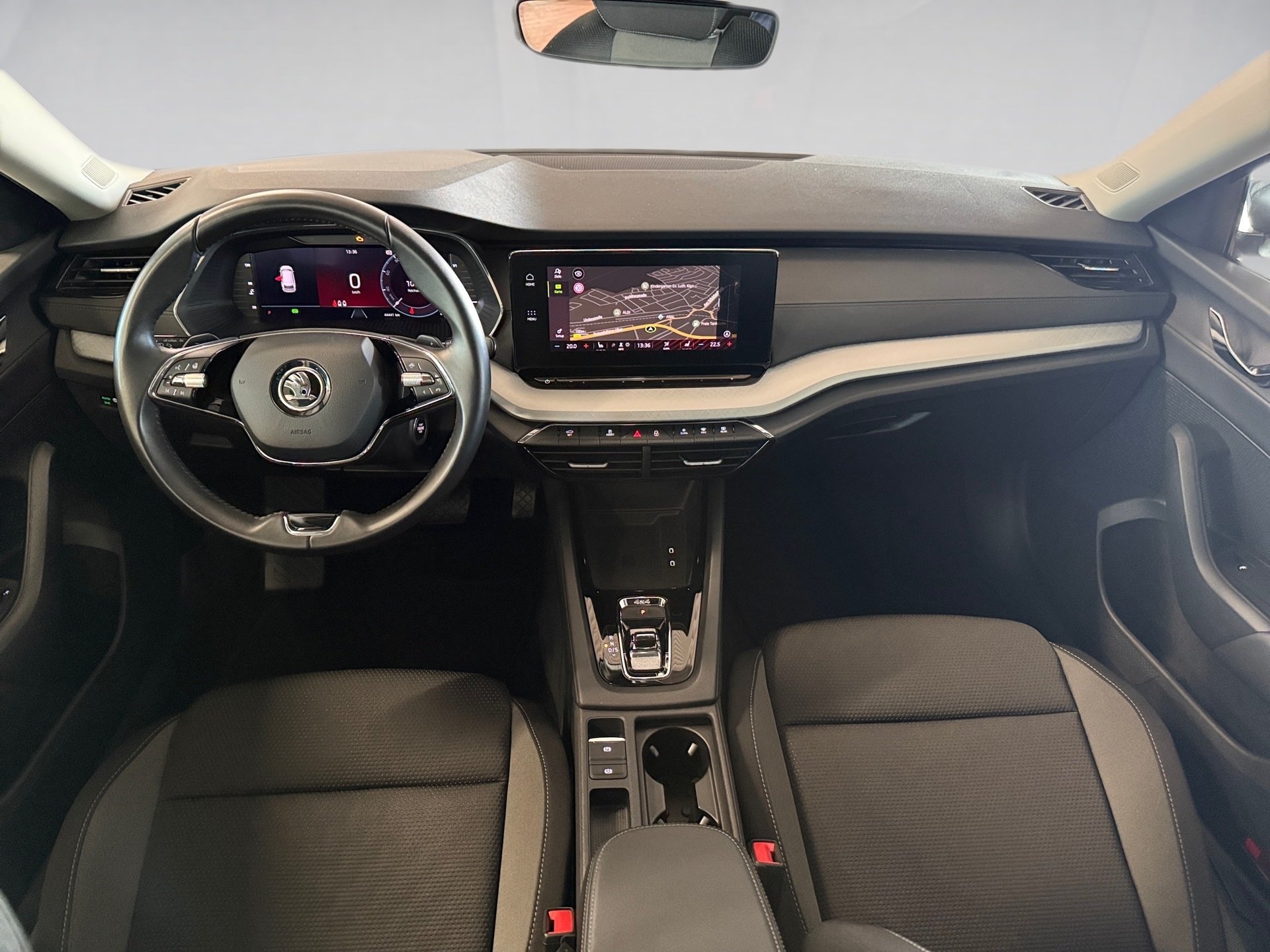 Octavia Combi 2.0 TDI Ambition 4x4 DSG LED Navi PDC