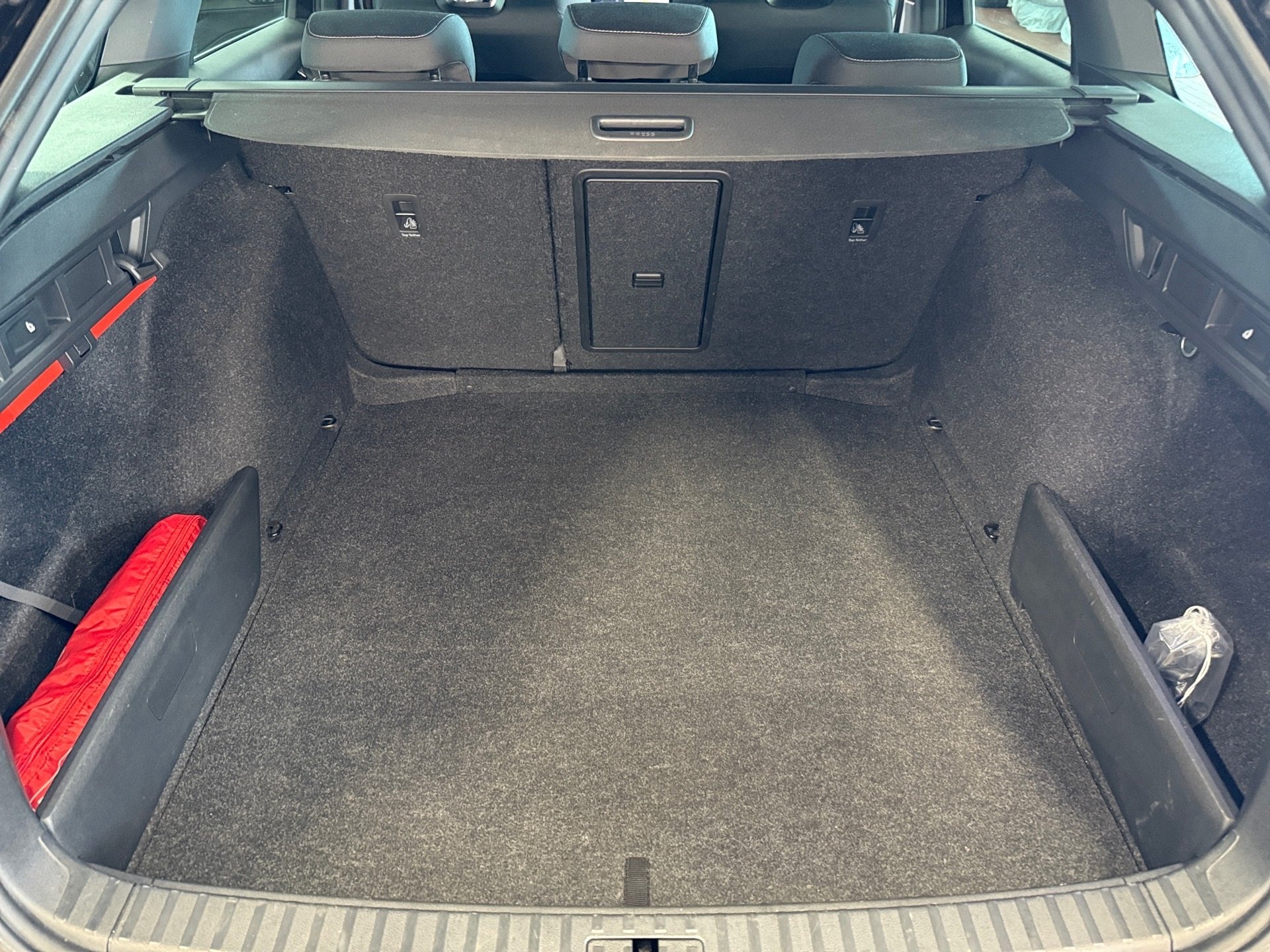 Octavia Combi 2.0 TDI Sportline DSG Navi HuD ACC LED SmartLink