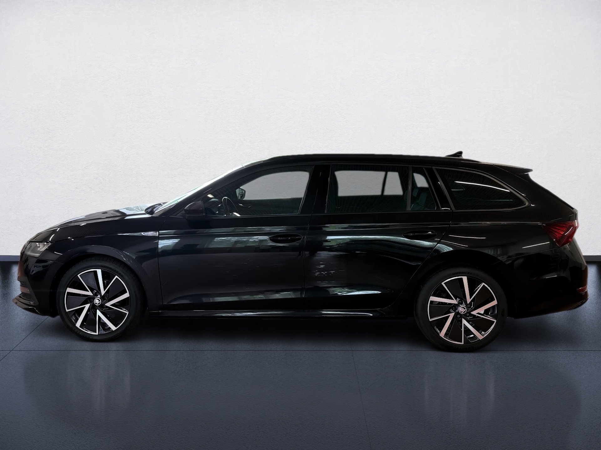 Octavia Combi 2.0 TDI Sportline DSG Navi HuD ACC LED SmartLink
