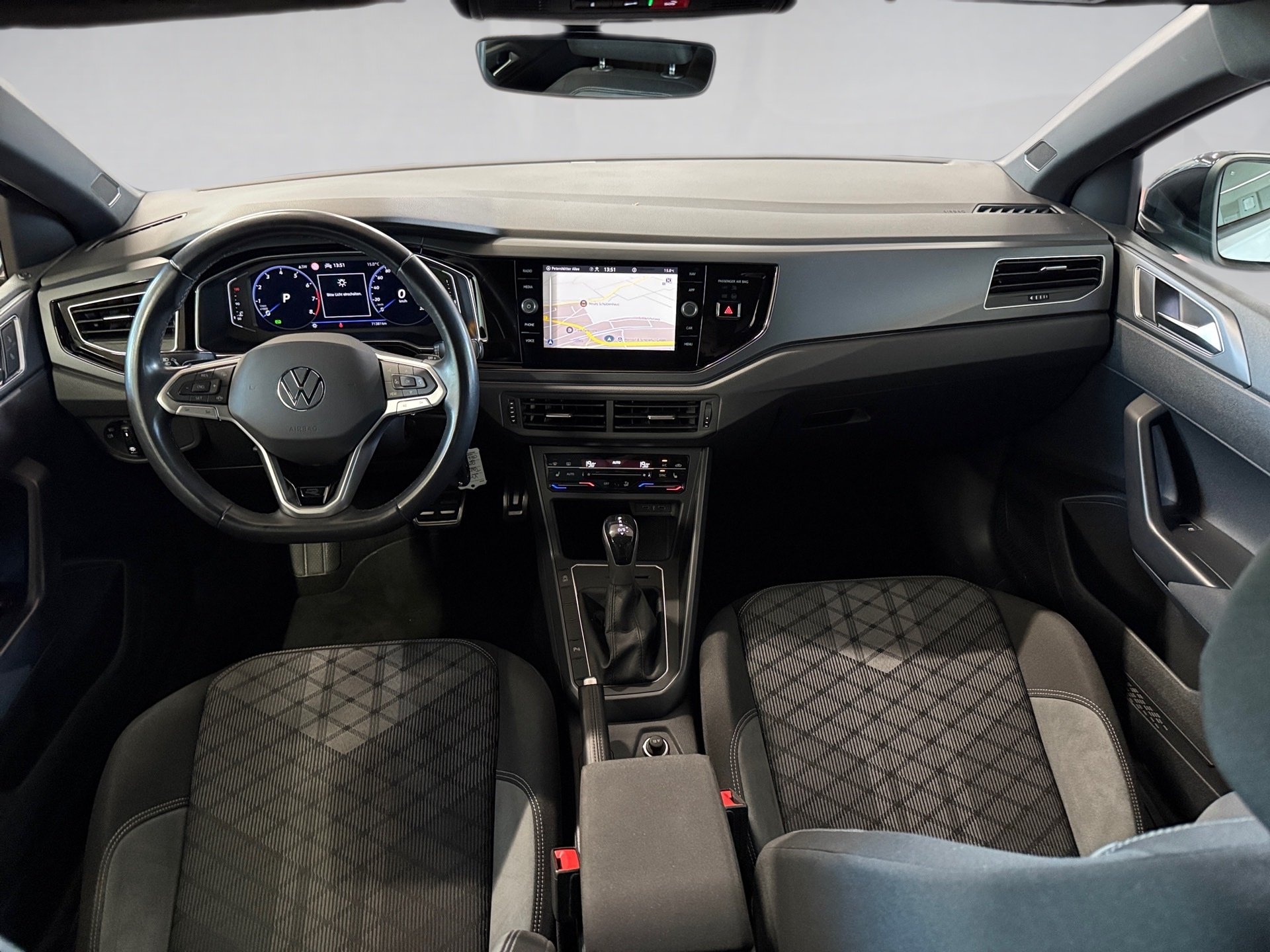 Taigo 1.5 TSI R-Line DSG BlackStyle Matrix AHK Navi RFK