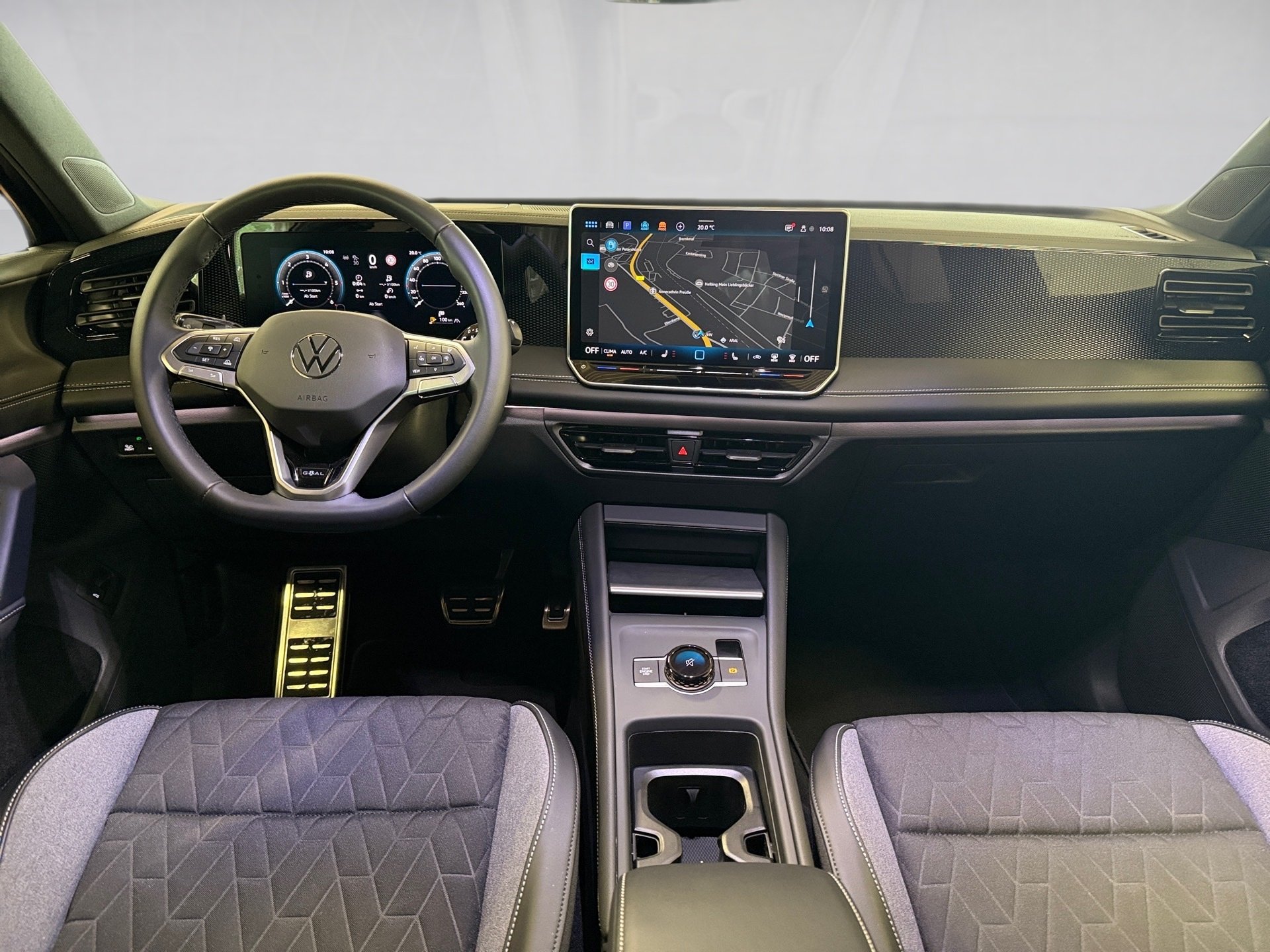 Tiguan 2.0 TDI Goal DSG HD-Matrix HuD AHK ACC Navi AreaView