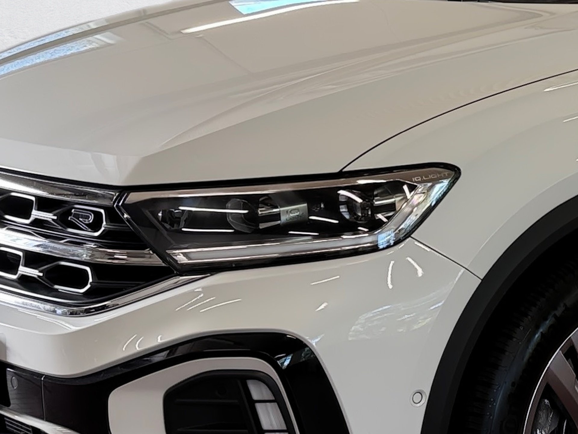 T-Roc 1.5 TSI R-Line DSG AHK LED+ Navi ACC RFK