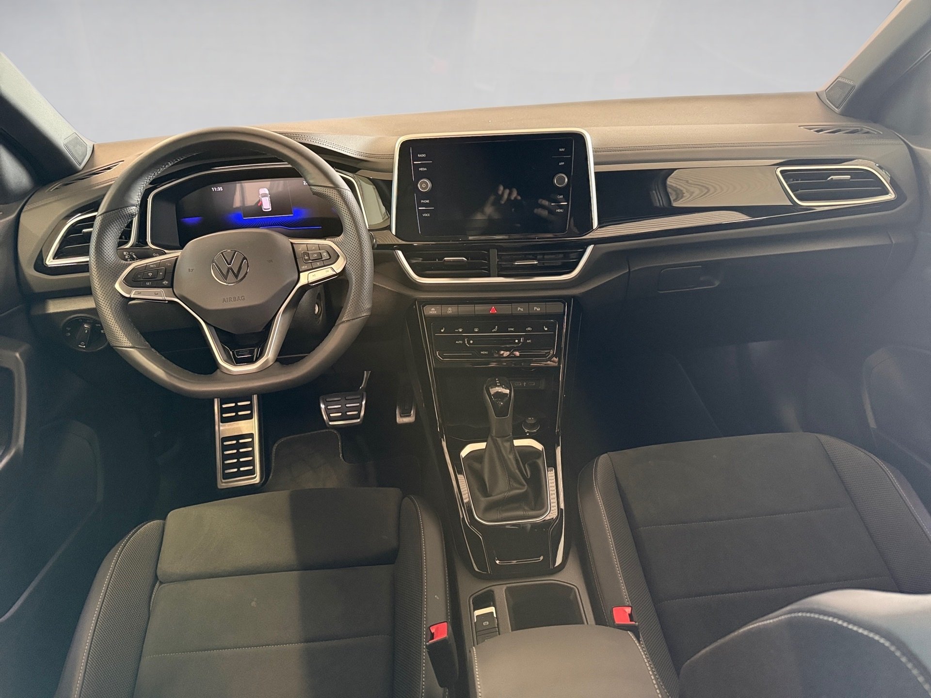 T-Roc 1.5 TSI R-Line DSG AHK LED+ Navi ACC RFK