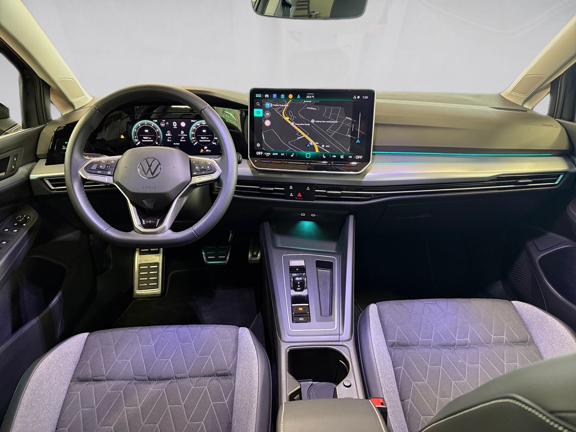 Golf 1.5 eTSI Goal DSG Matrix AHK Navi ACC RFK
