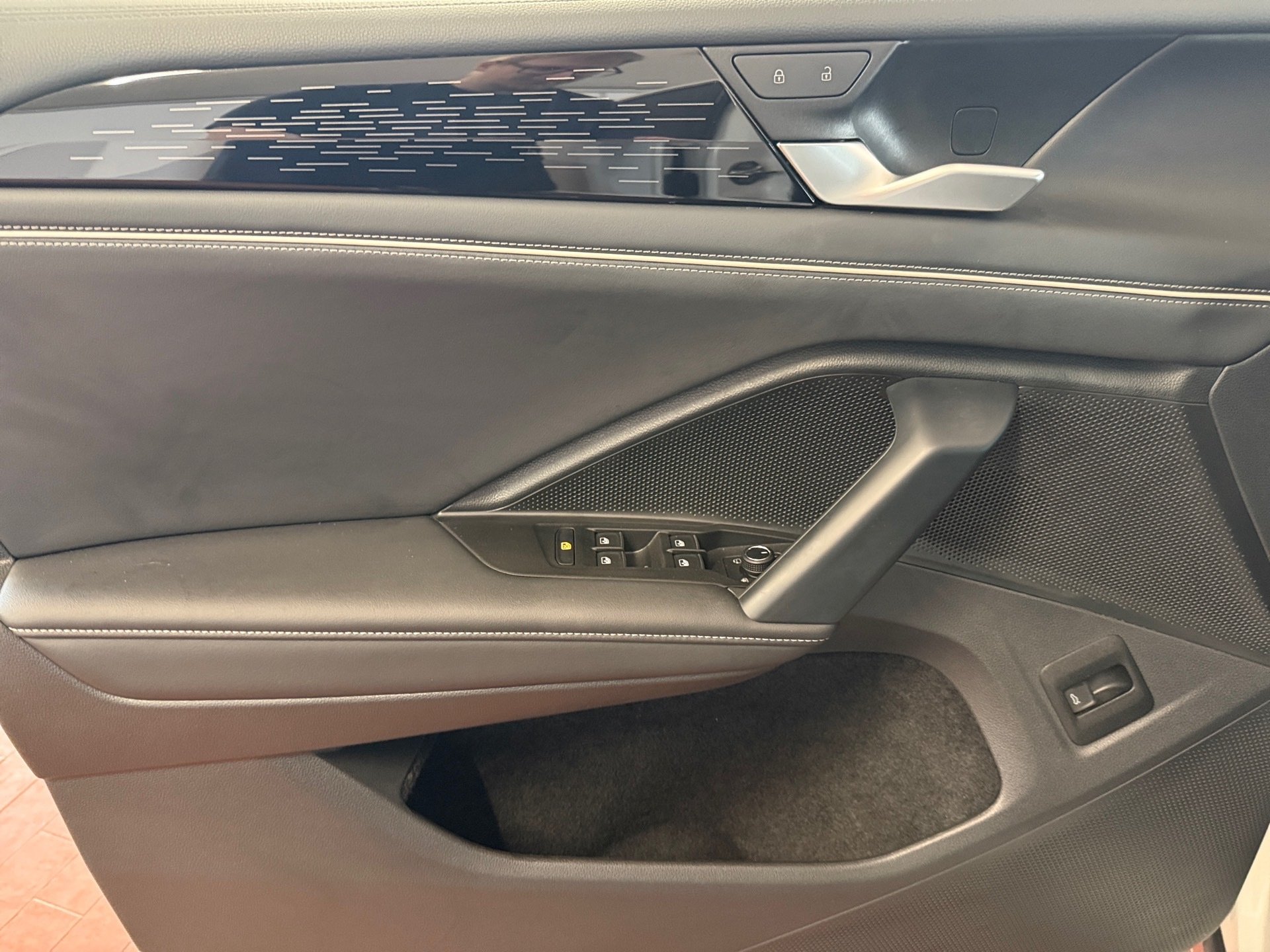 Tiguan 1.5e TSI Elegance DSG HD-Matrix AHK HuD Navi ACC