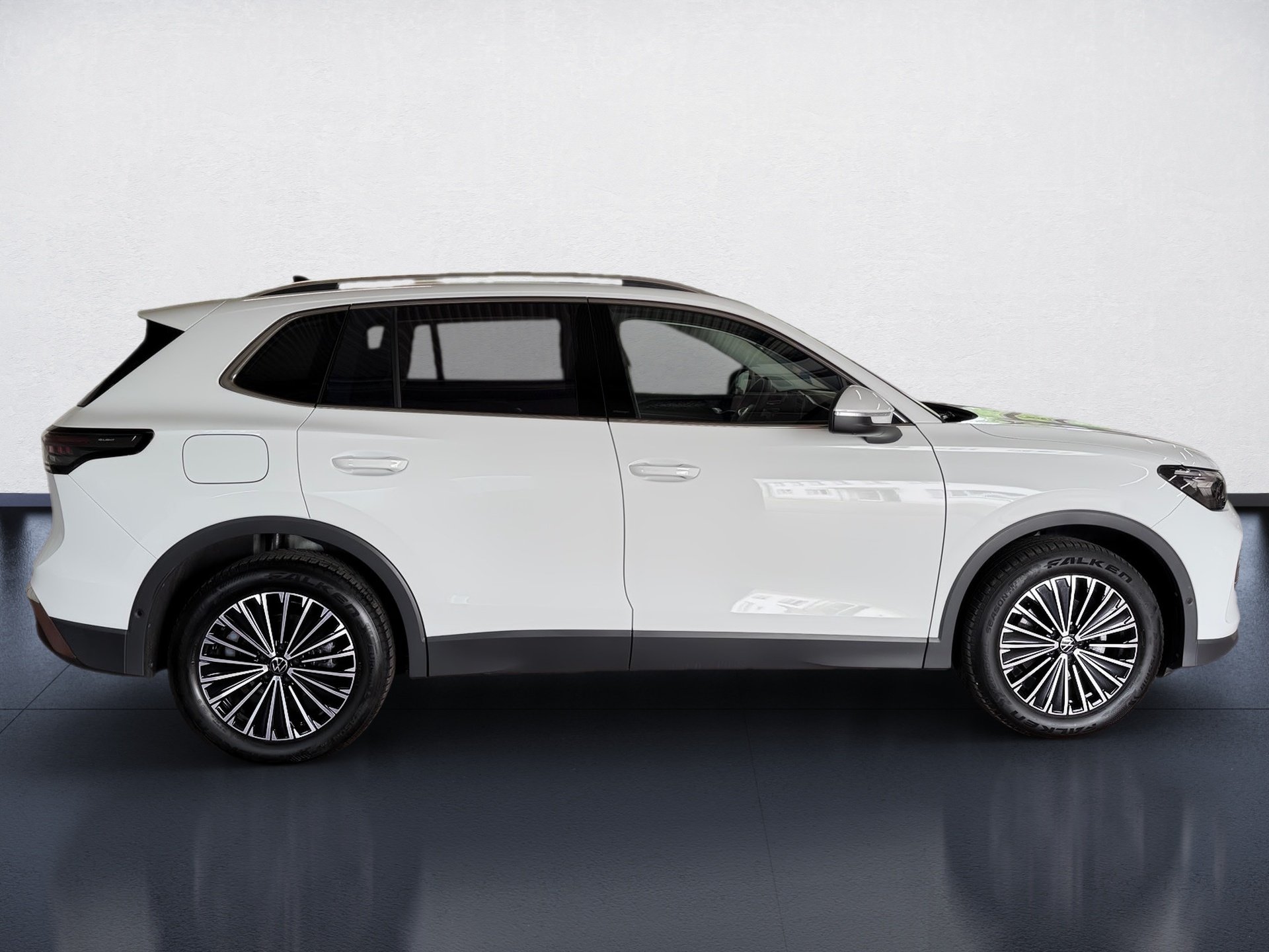 Tiguan 1.5e TSI Elegance DSG HD-Matrix AHK HuD Navi ACC