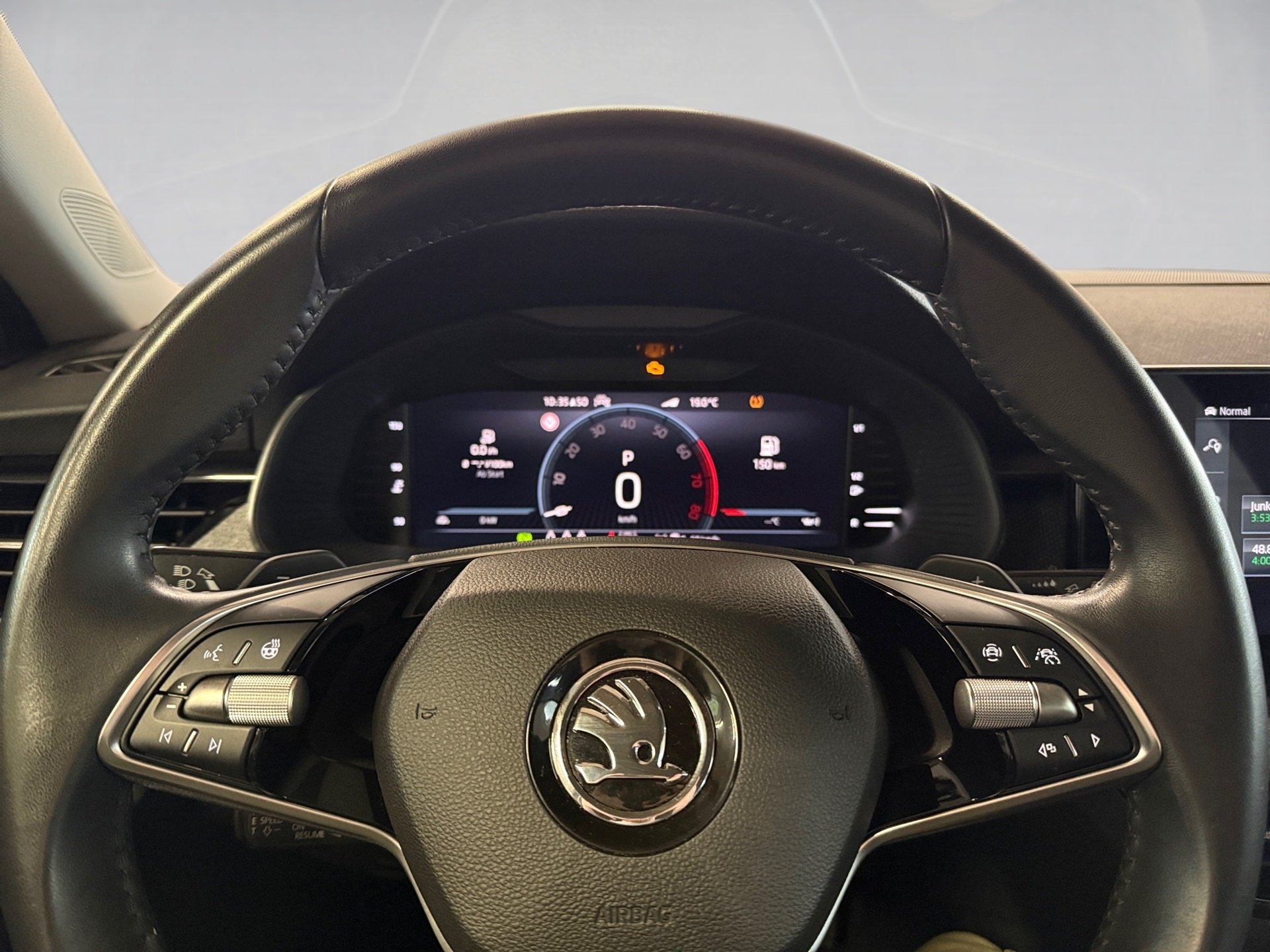 Kamiq 1.0 TSI Selection DSG LED Navi ACC 2xKlima