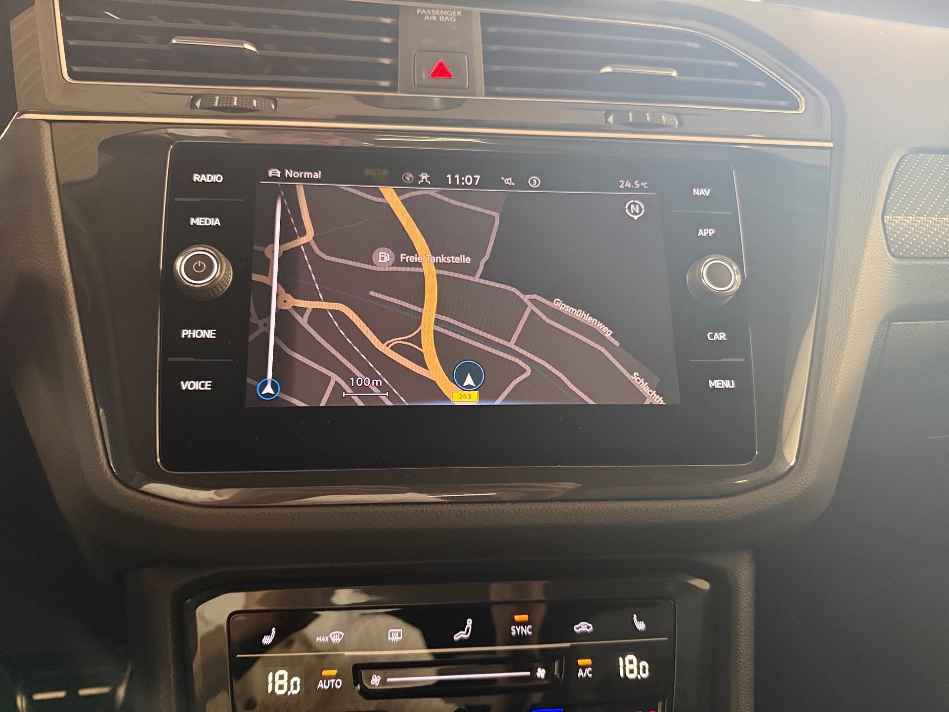 Tiguan 2.0 TSI R-Line 4M DSG BlackStyle Matrix Navi ACC RFK
