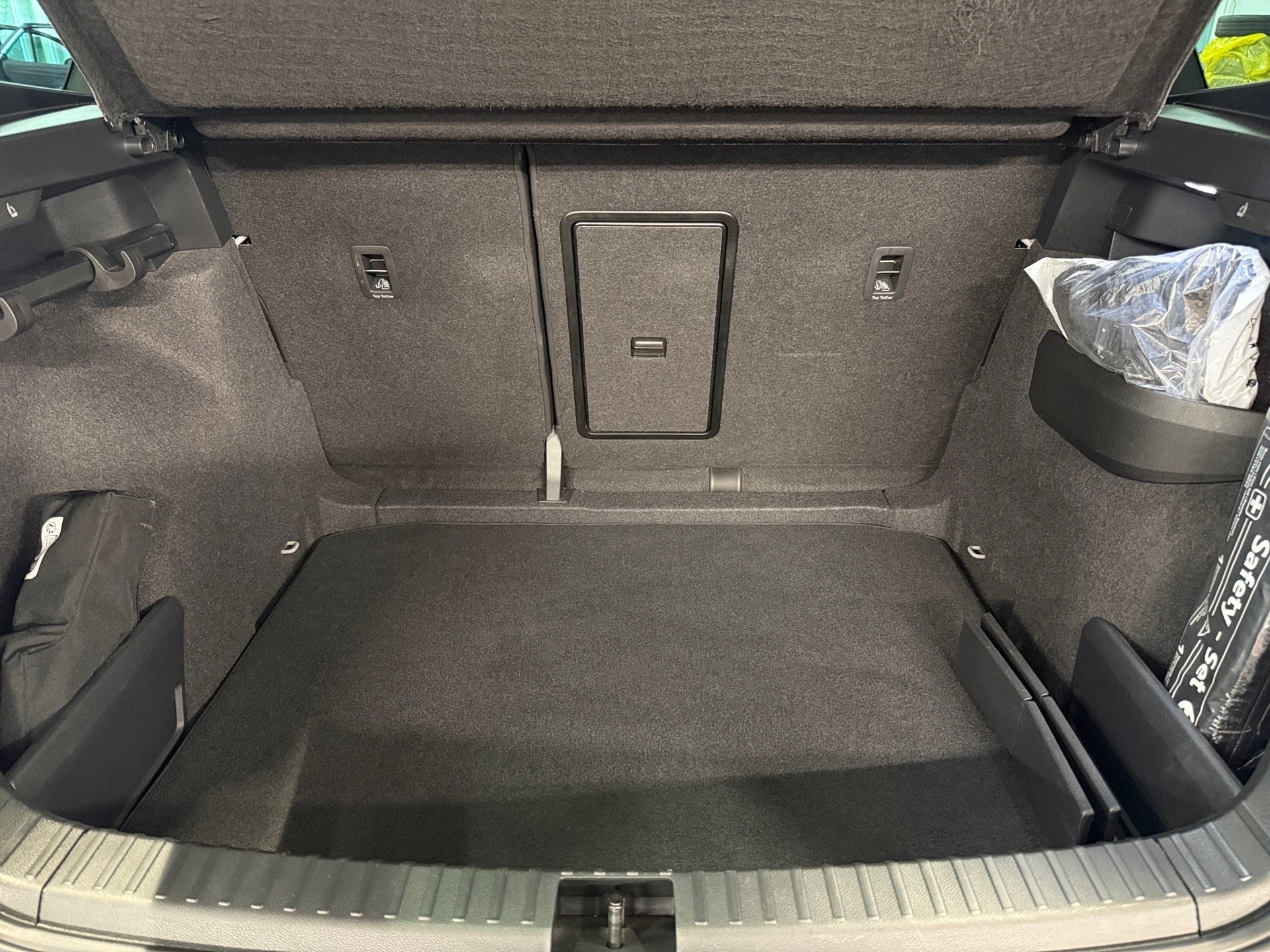 Karoq 2.0 TDI Sportline 4x4 DSG Matrix Navi ACC AHK RFK