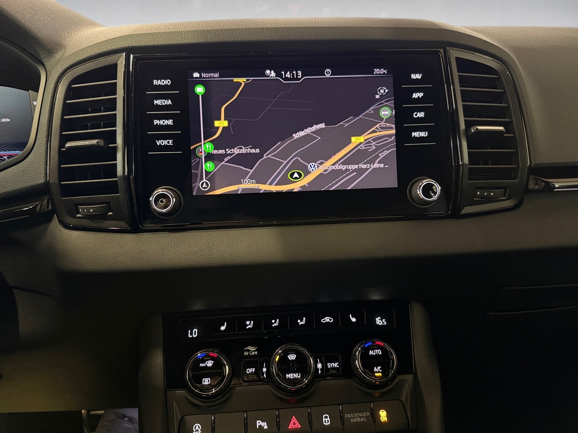 Karoq 2.0 TDI Sportline 4x4 DSG Matrix Navi ACC AHK RFK