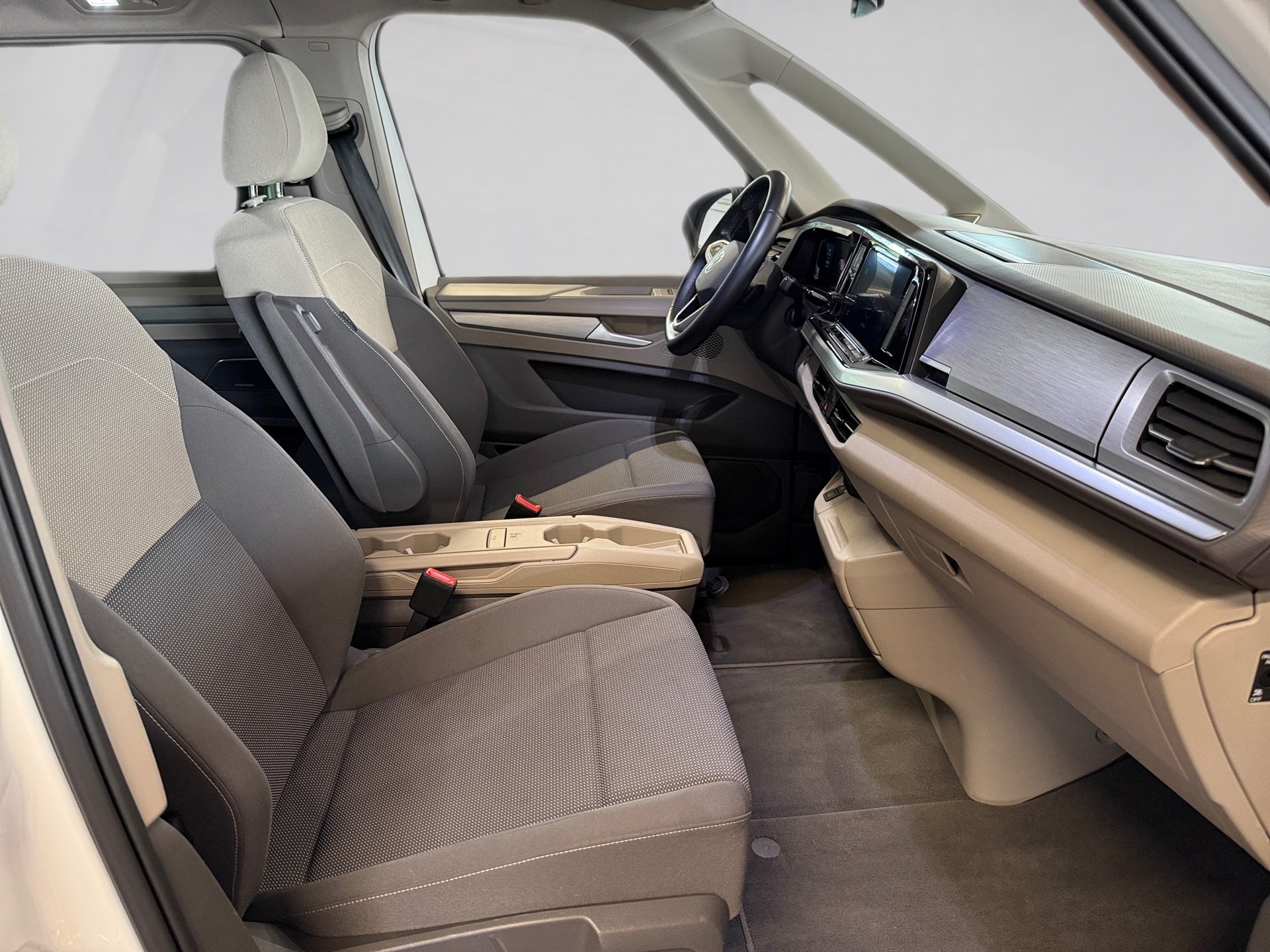 T7 Multivan 2.0 TDI Life DSG Lang 7 Sitzer Matrix Navi ACC RFK