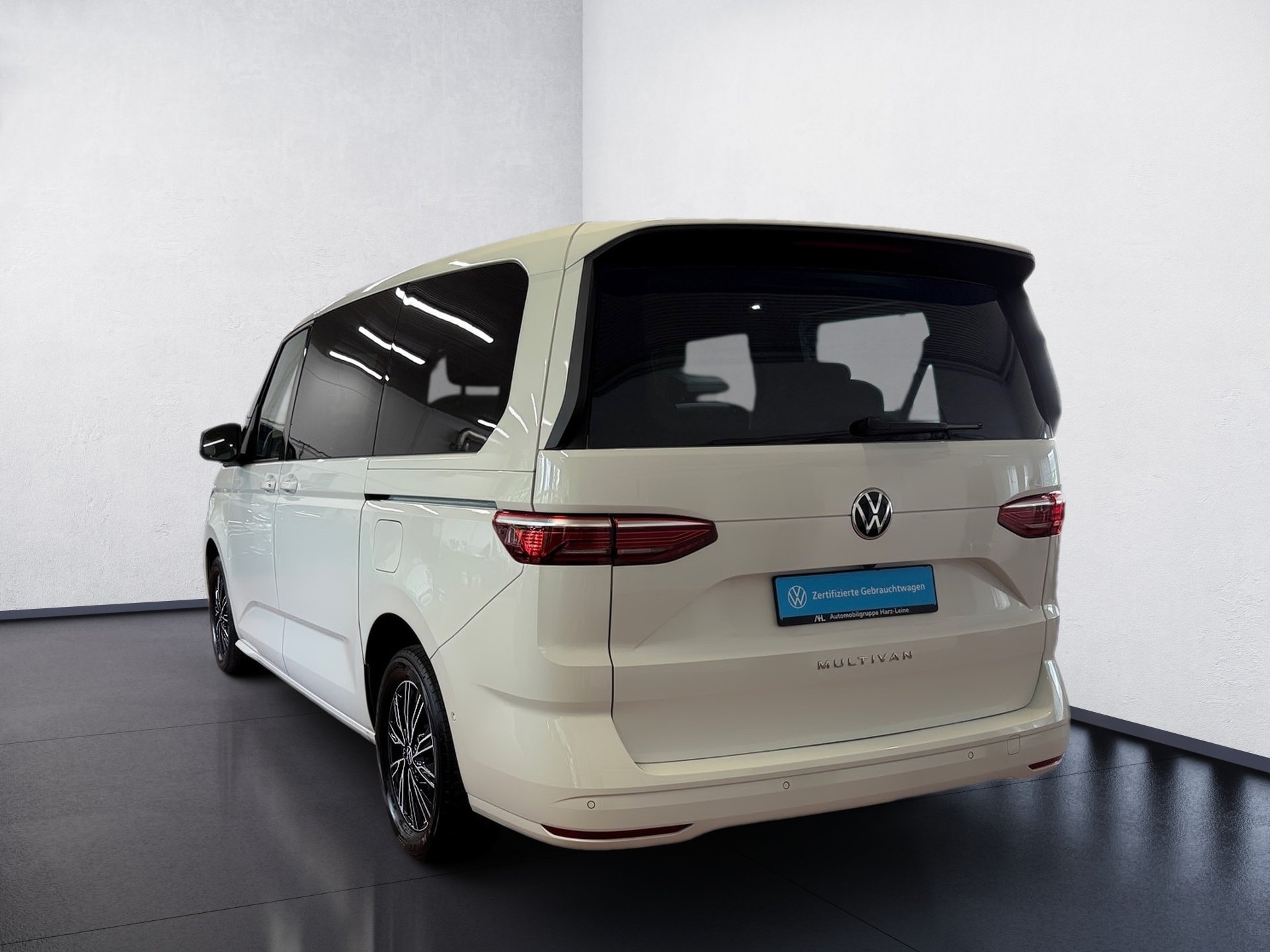 T7 Multivan 2.0 TDI Life DSG Lang 7 Sitzer Matrix Navi ACC RFK