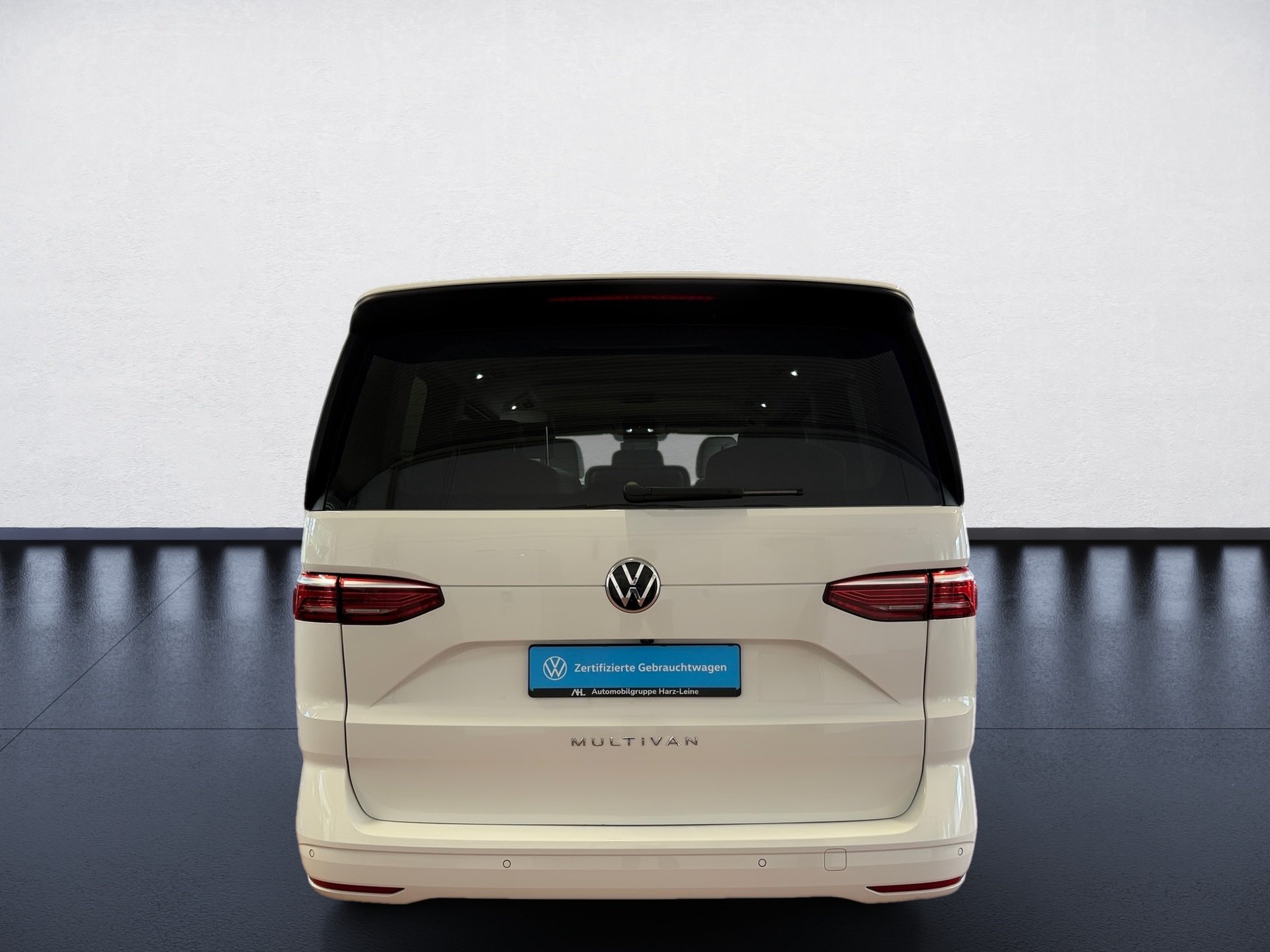 T7 Multivan 2.0 TDI Life DSG Lang 7 Sitzer Matrix Navi ACC RFK