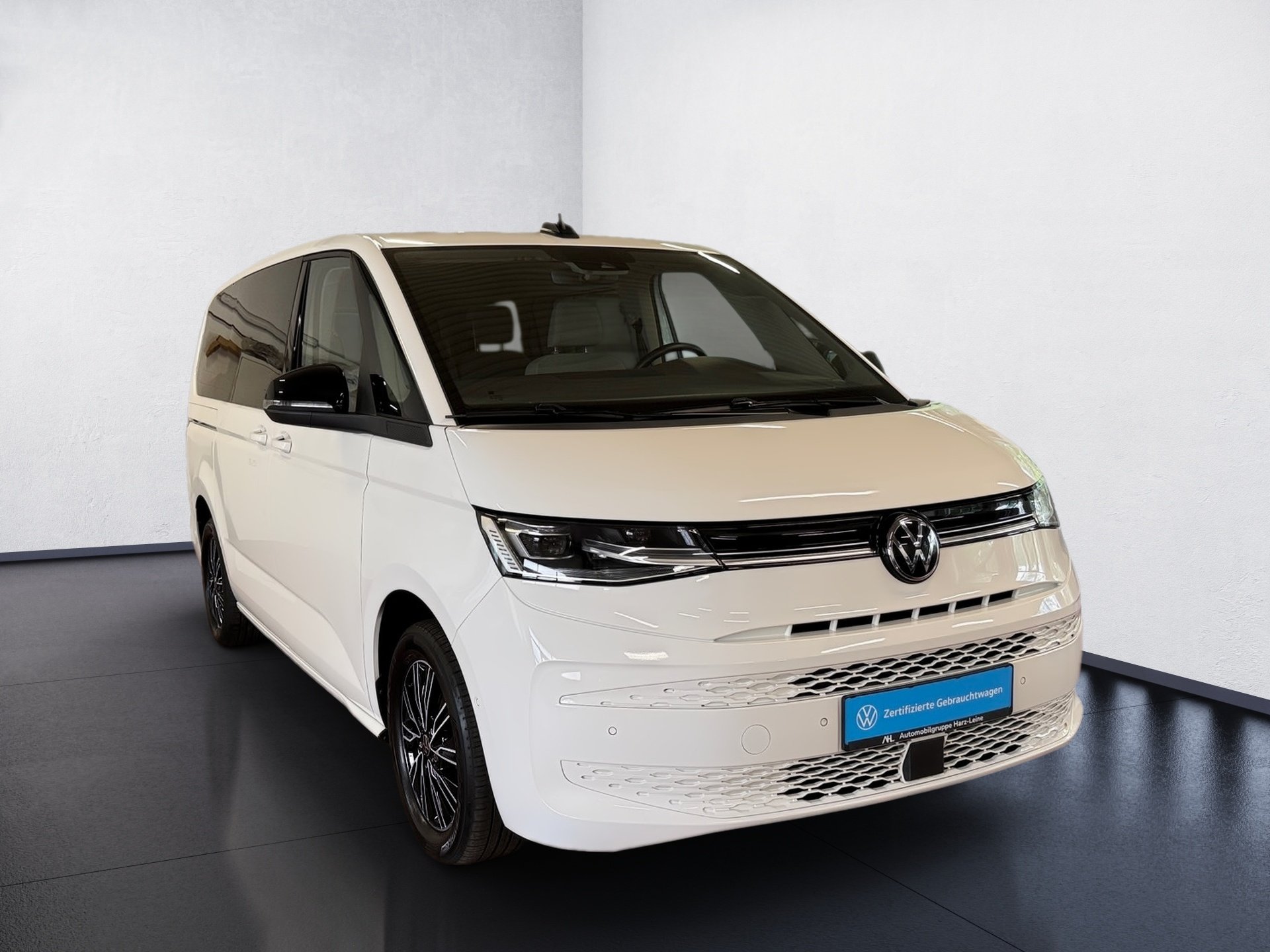 T7 Multivan 2.0 TDI Life DSG Lang 7 Sitzer Matrix Navi ACC RFK
