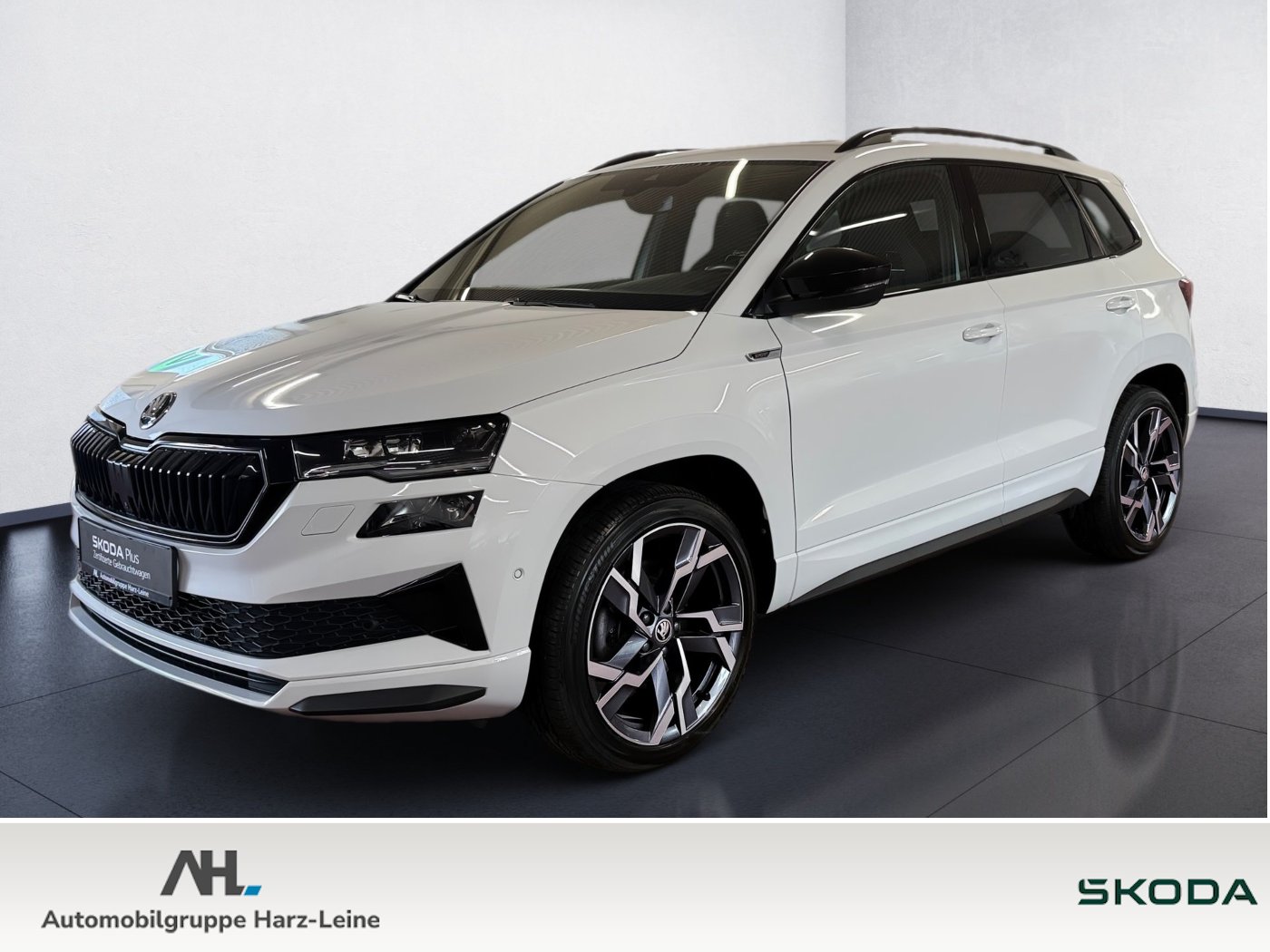 Karoq 2.0 TSI Sportline 4x4 DSG Matrix Navi ACC Pano AHK