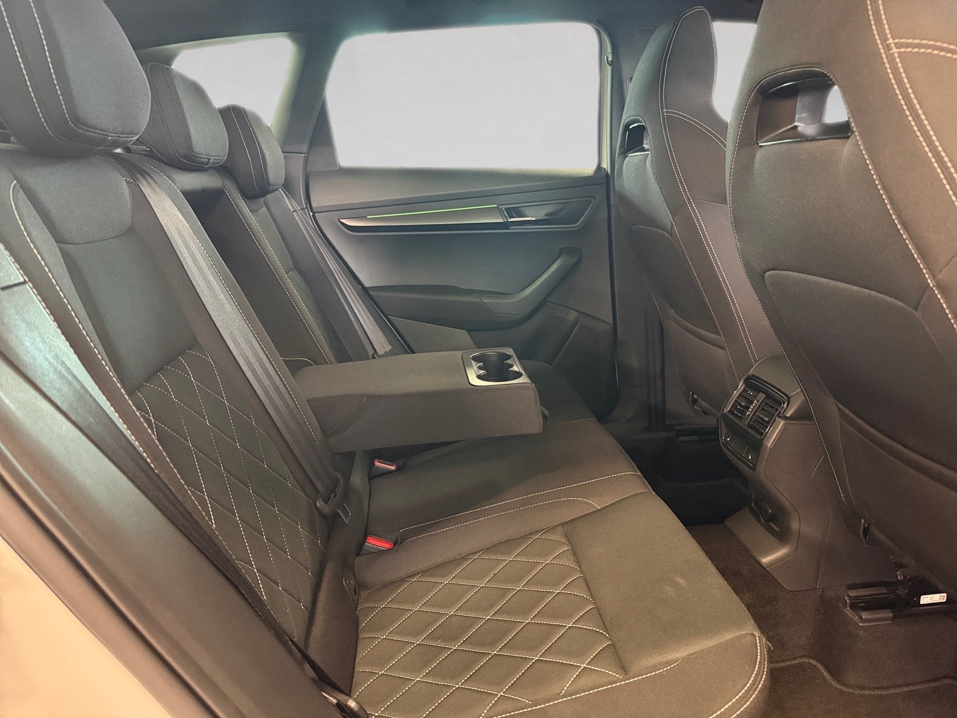 Karoq 2.0 TSI Sportline 4x4 DSG Matrix Navi ACC Pano AHK