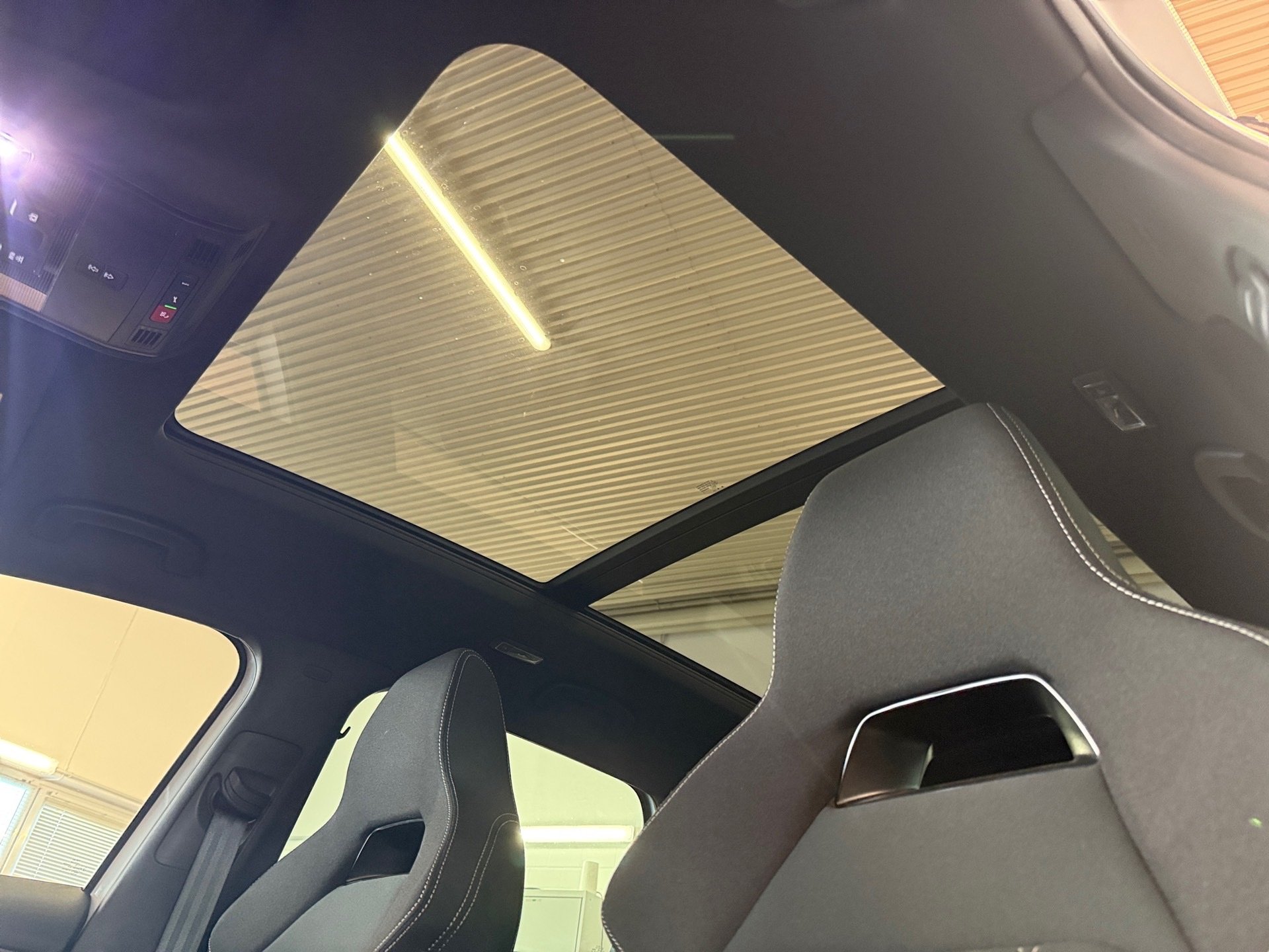 Karoq 2.0 TSI Sportline 4x4 DSG Matrix Navi ACC Pano AHK
