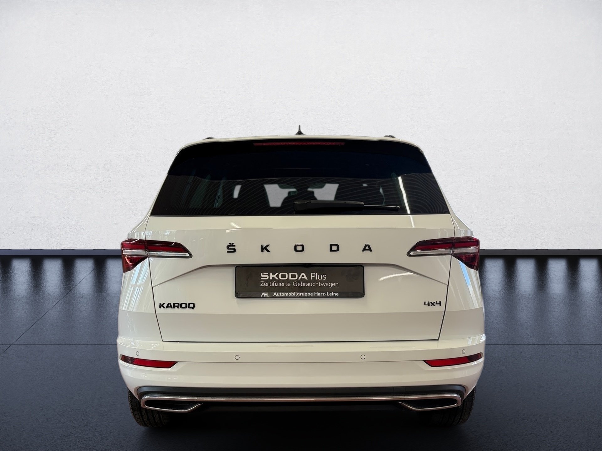 Karoq 2.0 TSI Sportline 4x4 DSG Matrix Navi ACC Pano AHK
