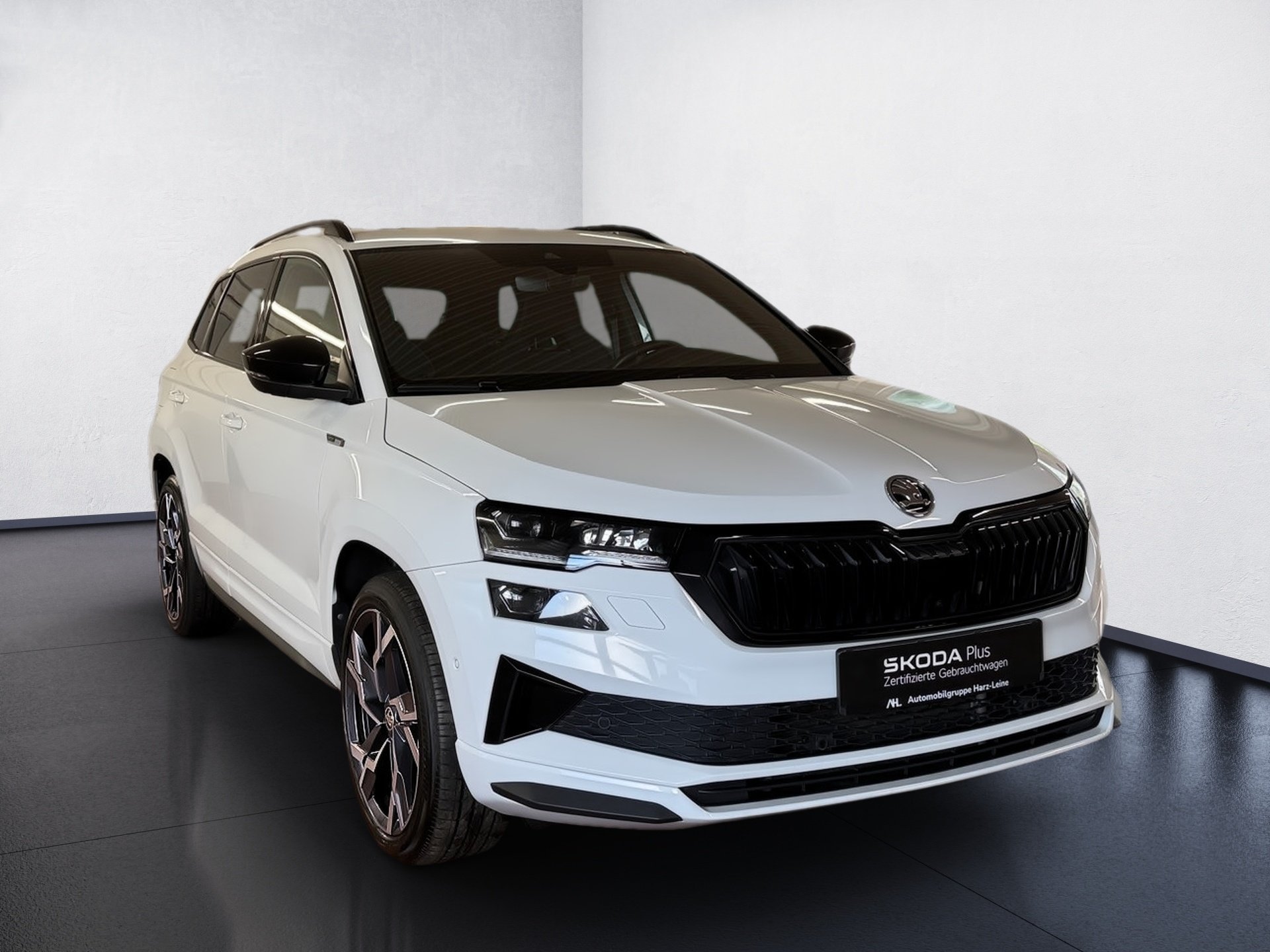 Karoq 2.0 TSI Sportline 4x4 DSG Matrix Navi ACC Pano AHK